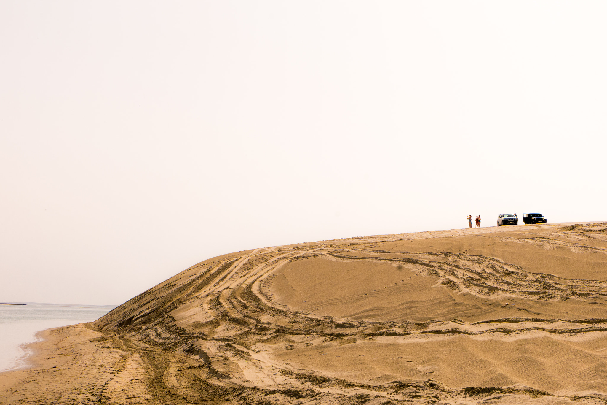 Fujifilm X-A1 sample photo. Desert sea photography