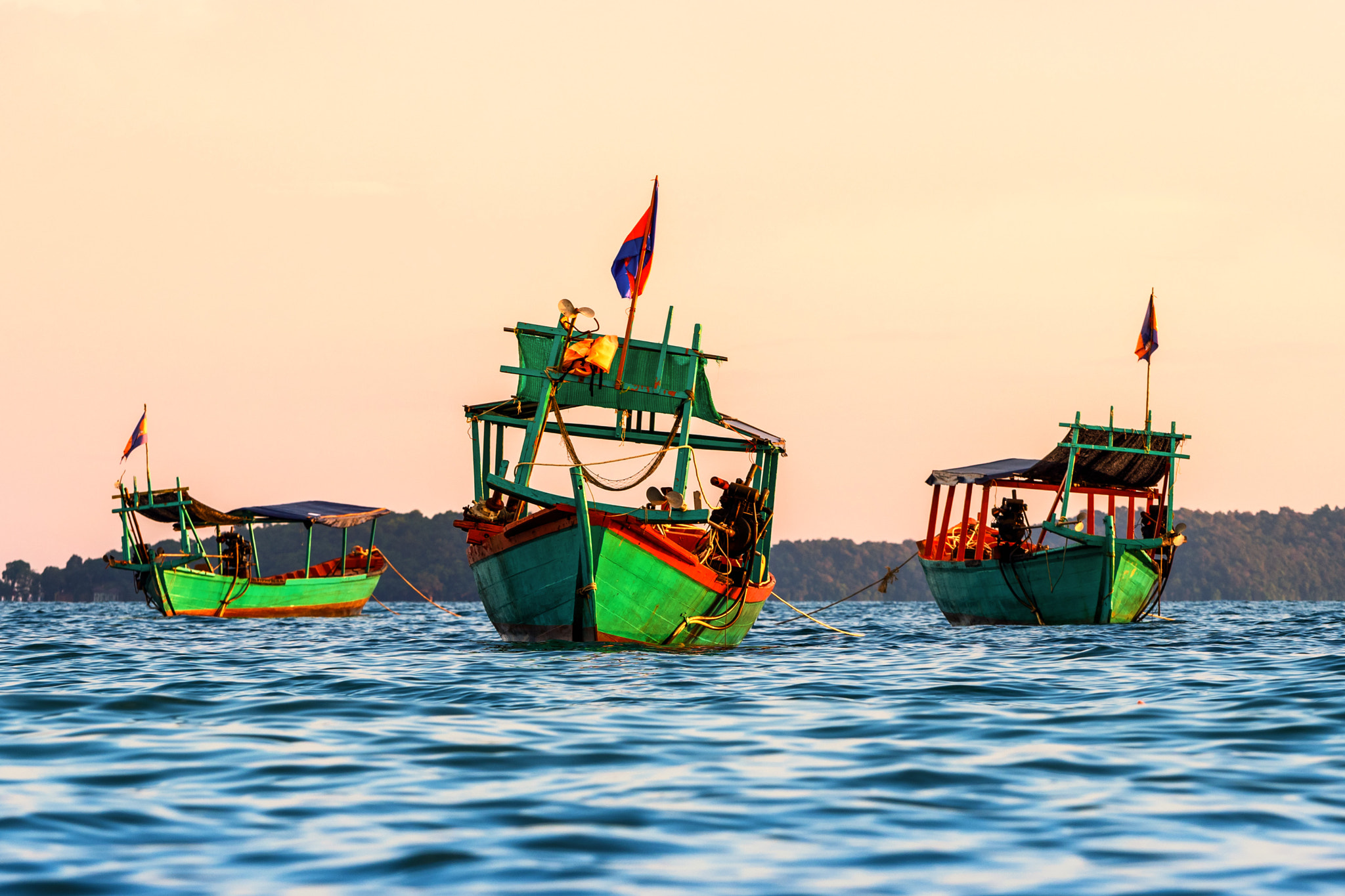 Olympus M.Zuiko Digital ED 40-150mm F2.8 Pro sample photo. 3 pak of snorkeling boats on the coast of cambodia photography