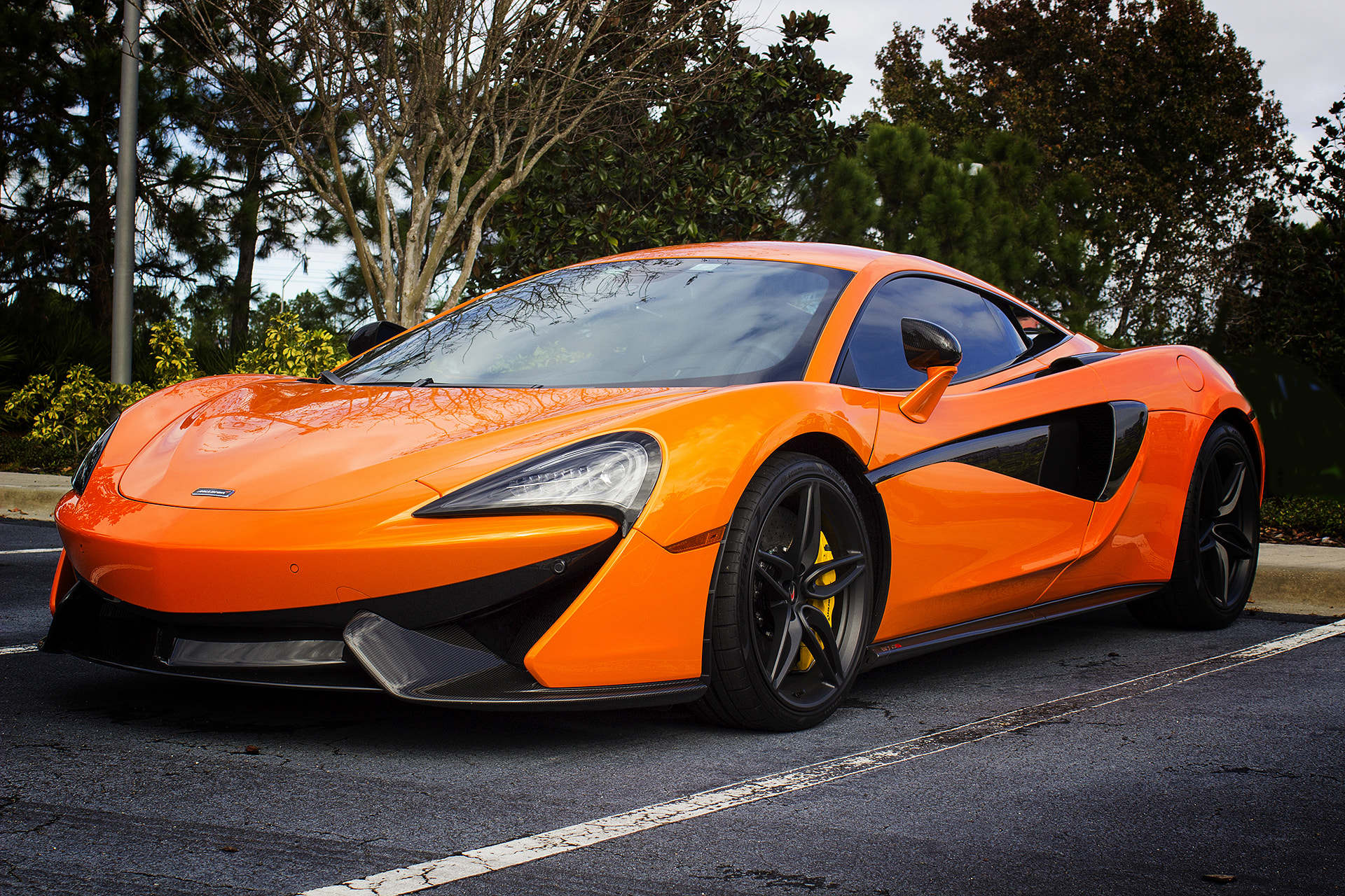 Canon EF 35-80mm f/4-5.6 sample photo. Mclaren 570s photography