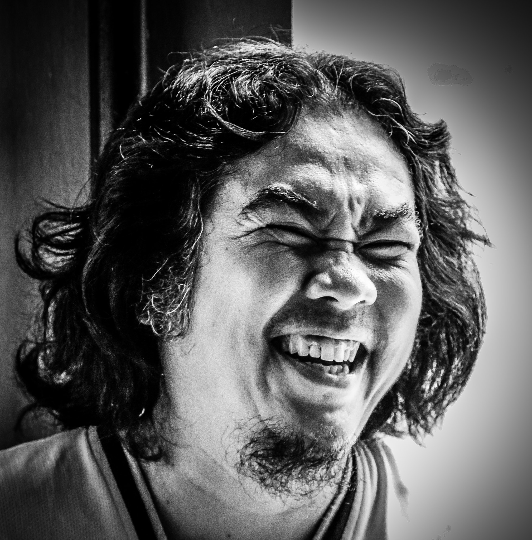 Canon EOS 70D + Sigma 70-200mm F2.8 EX DG OS HSM sample photo. The laughing man photography