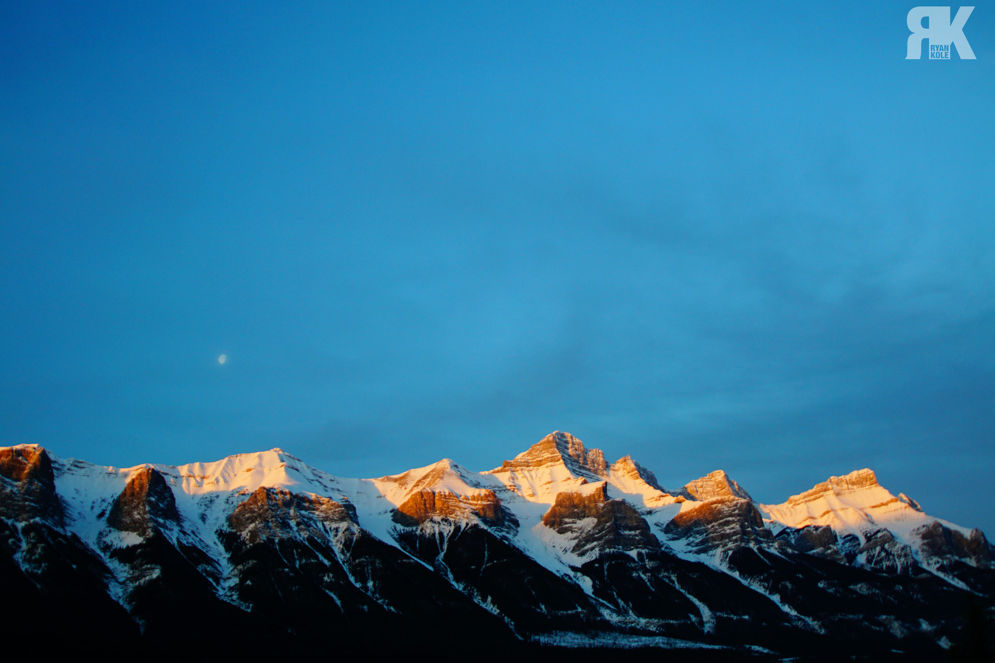 Sony ILCA-77M2 + DT 10-24mm F3.5-4.5 SAM sample photo. Harvie heights sunrise photography