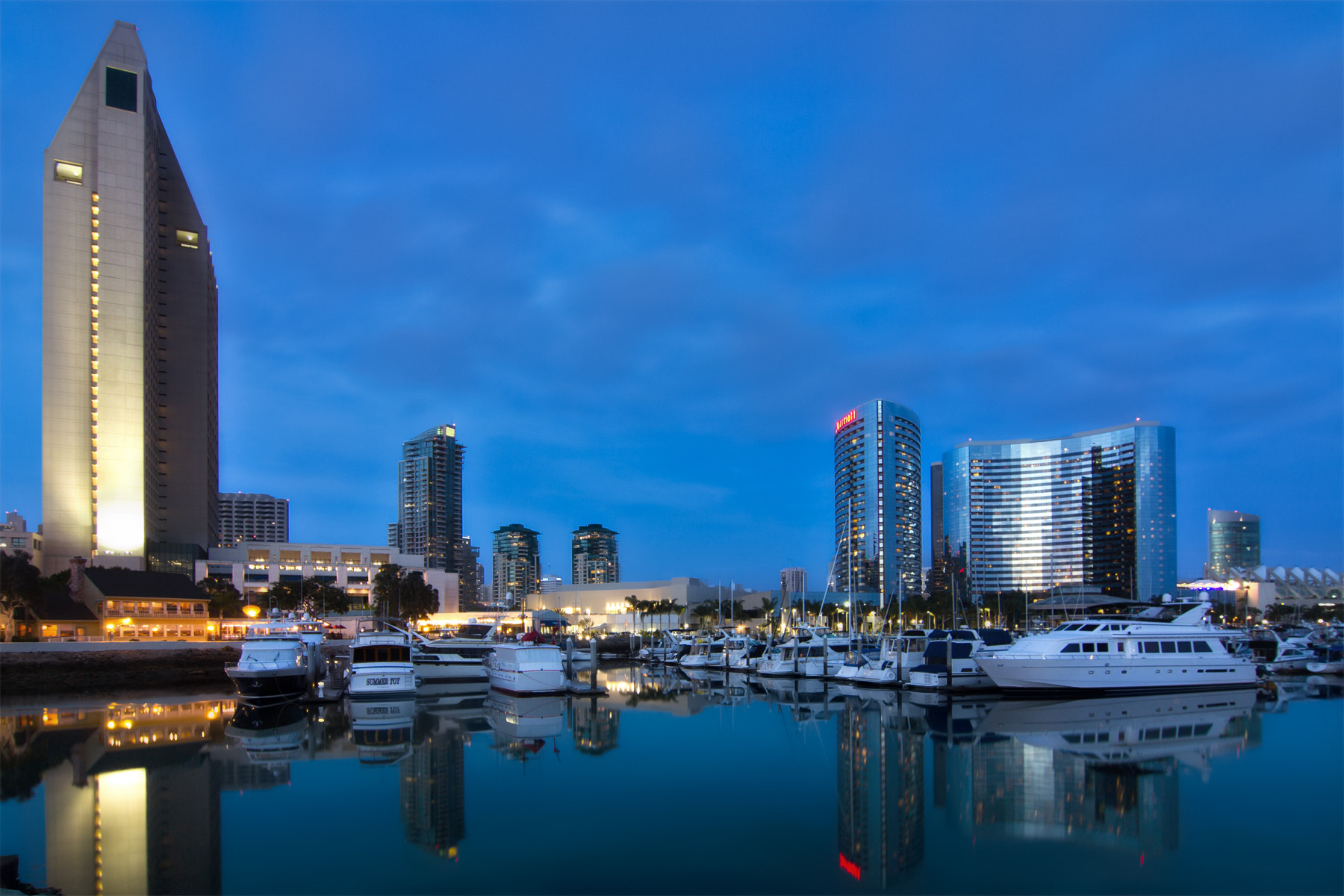 Tokina AT-X Pro 12-24mm F4 (IF) DX sample photo. Embarcadero marina-night photography