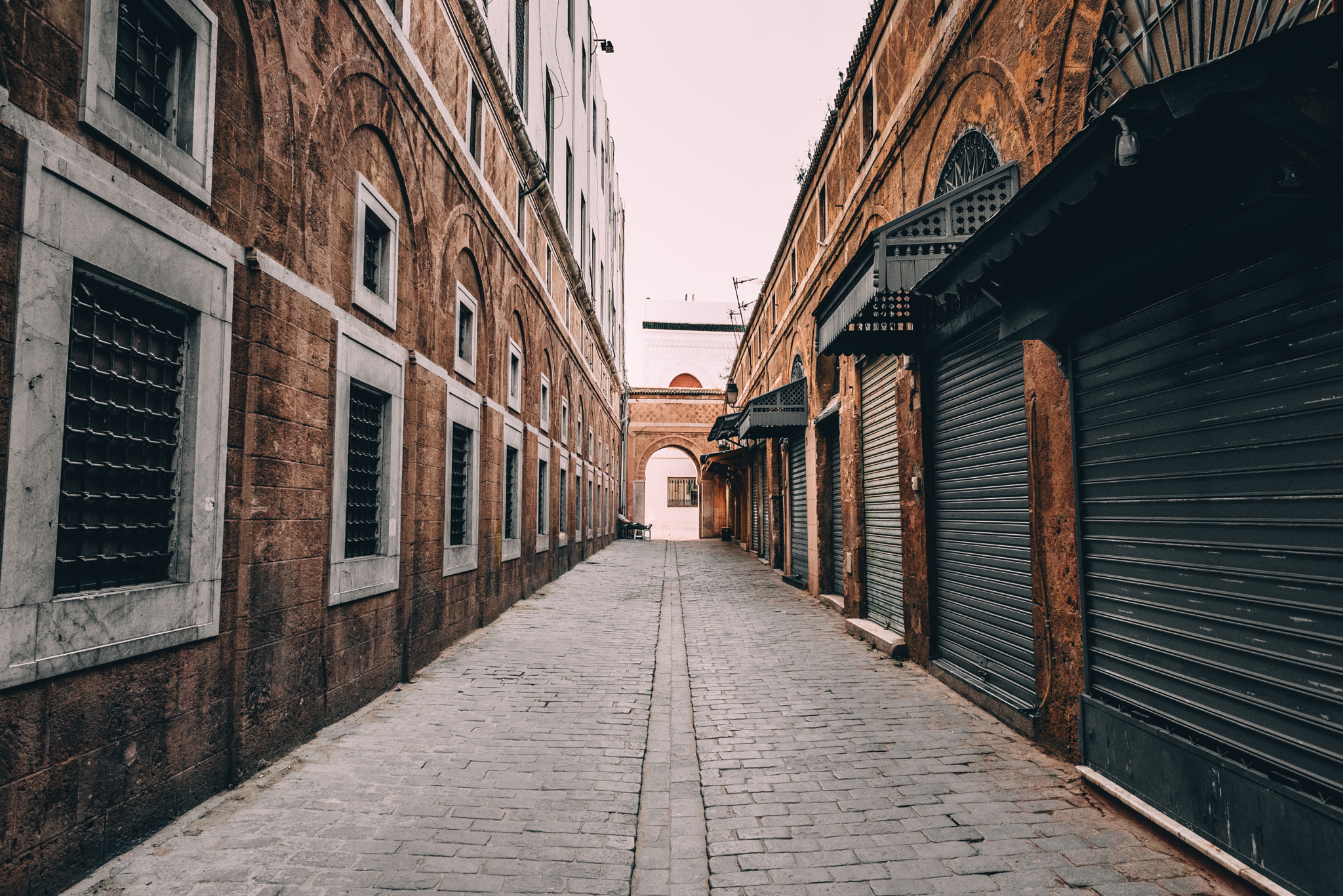 Nikon AF Nikkor 24mm F2.8D sample photo. Medina of tunis, tunisia photography