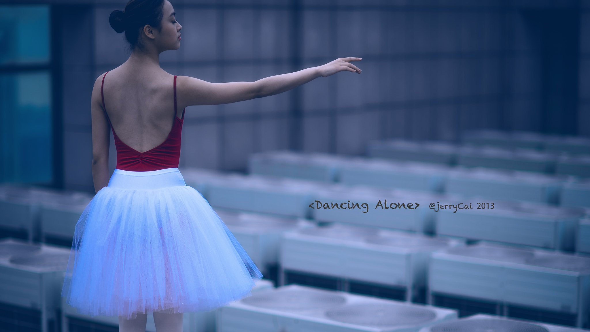 Nikon D4 sample photo. dancing alone photography