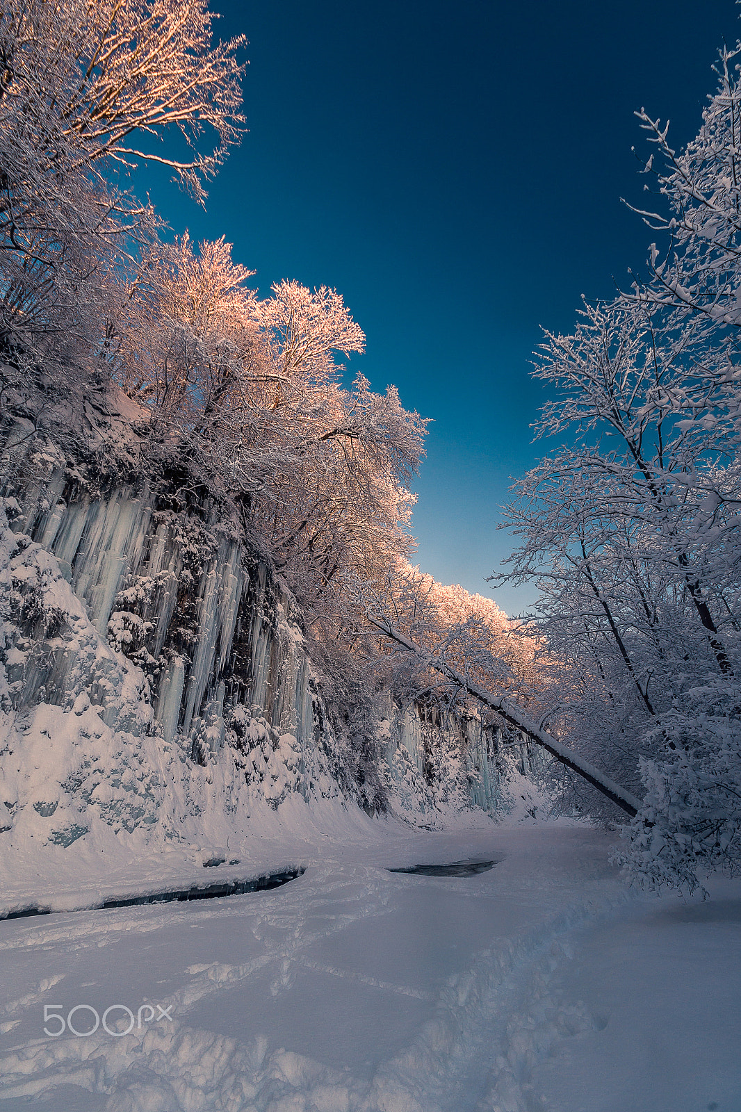Sigma AF 10-20mm F4-5.6 EX DC sample photo. Warming....icefalls in rudawka rymanowska photography