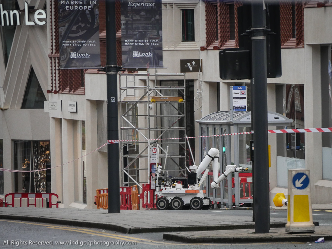 Panasonic Lumix DMC-GH4 sample photo. Bomb disposal robot photography
