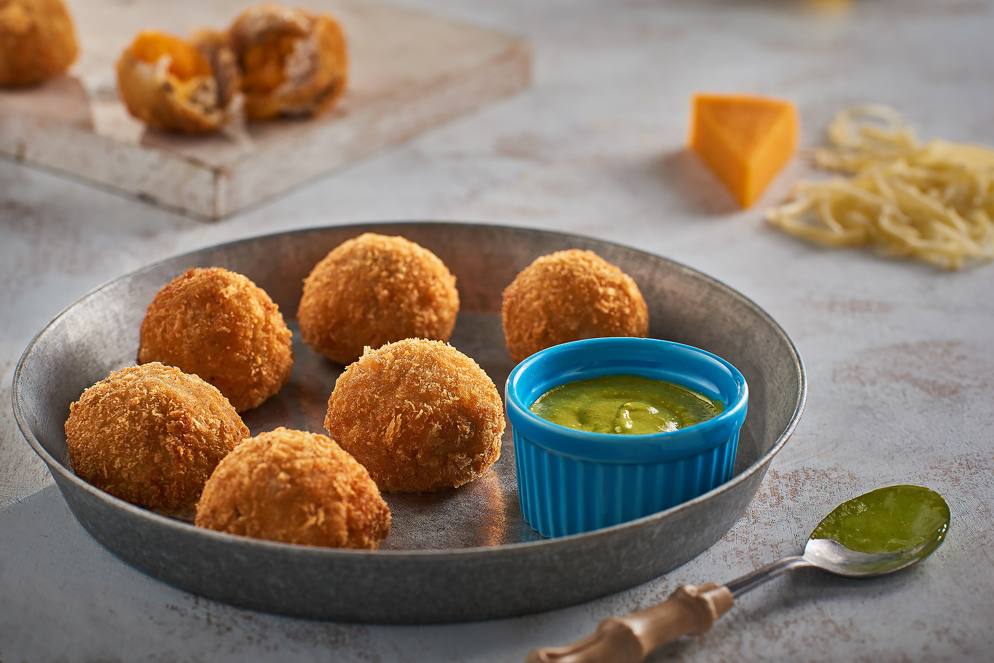 Sigma 105mm F2.8 EX DG OS HSM sample photo. Cheese stuffed chicken meatballs photography