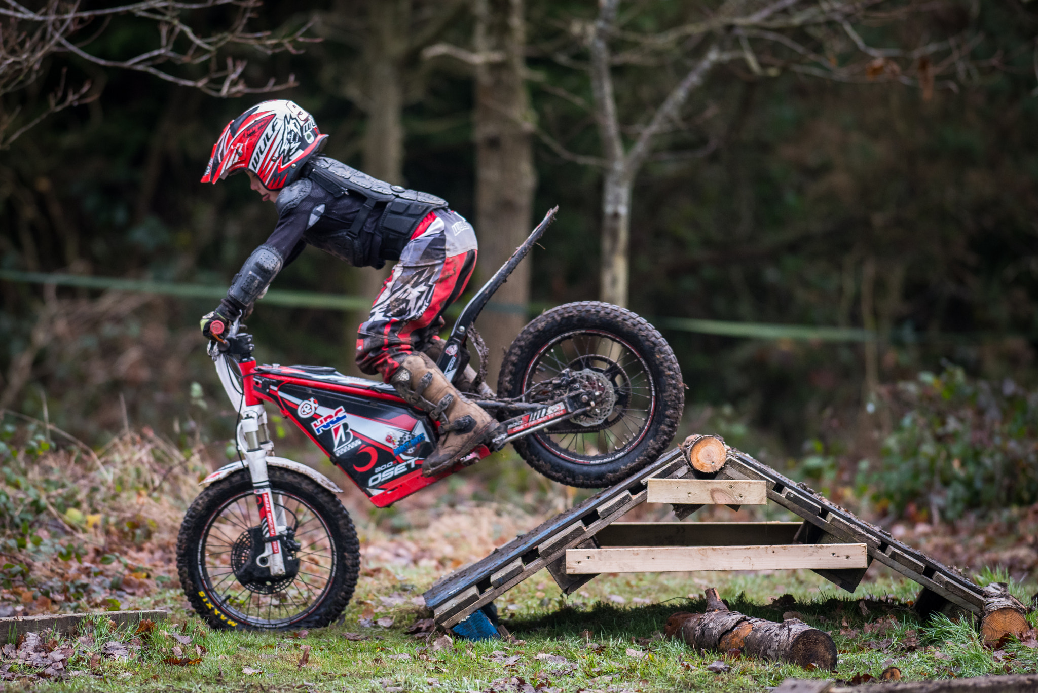 Nikon AF-S Nikkor 300mm F2.8G ED-IF VR sample photo. Hookwood trials fun photography