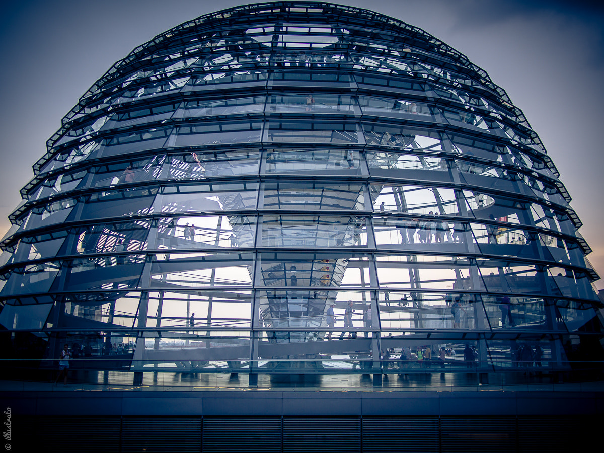 Olympus PEN E-PL5 + LUMIX G 20/F1.7 II sample photo. Dome of the german reichstag photography