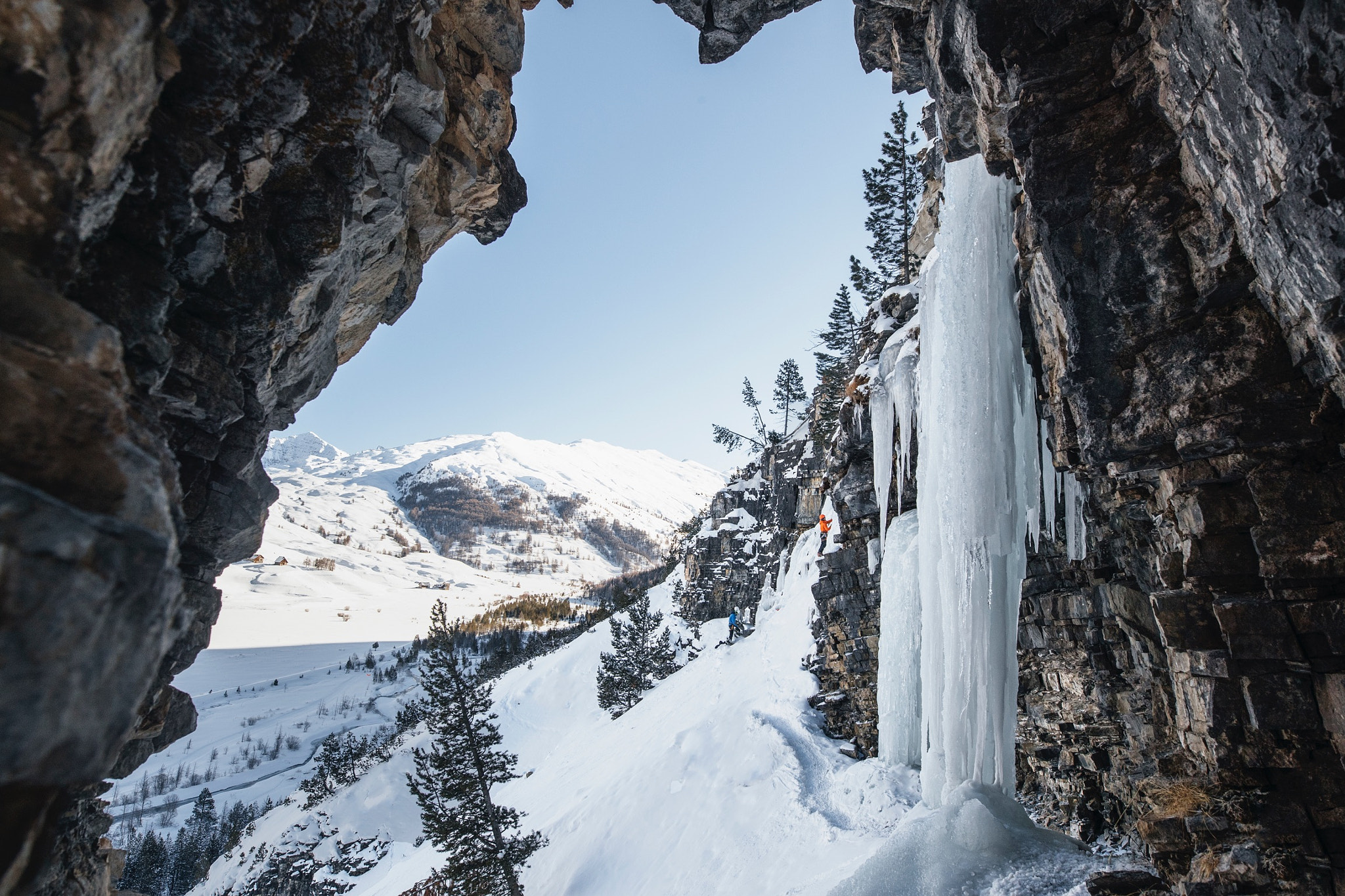 Sigma 20mm F1.4 DG HSM Art sample photo. Cave view on one of the most beautiful iceclimbing spot i ´ve ever seen. photography