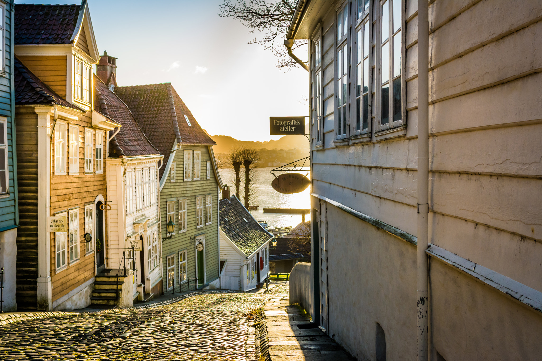 Nikon D7100 + Nikon AF-S Nikkor 28mm F1.8G sample photo. Bergen city museum photography