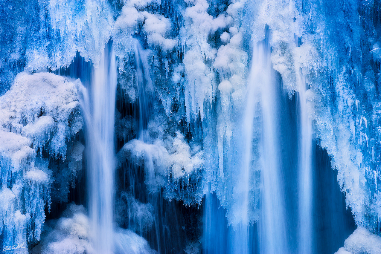 Canon EF 28-300mm F3.5-5.6L IS USM sample photo. Frigid chaos photography