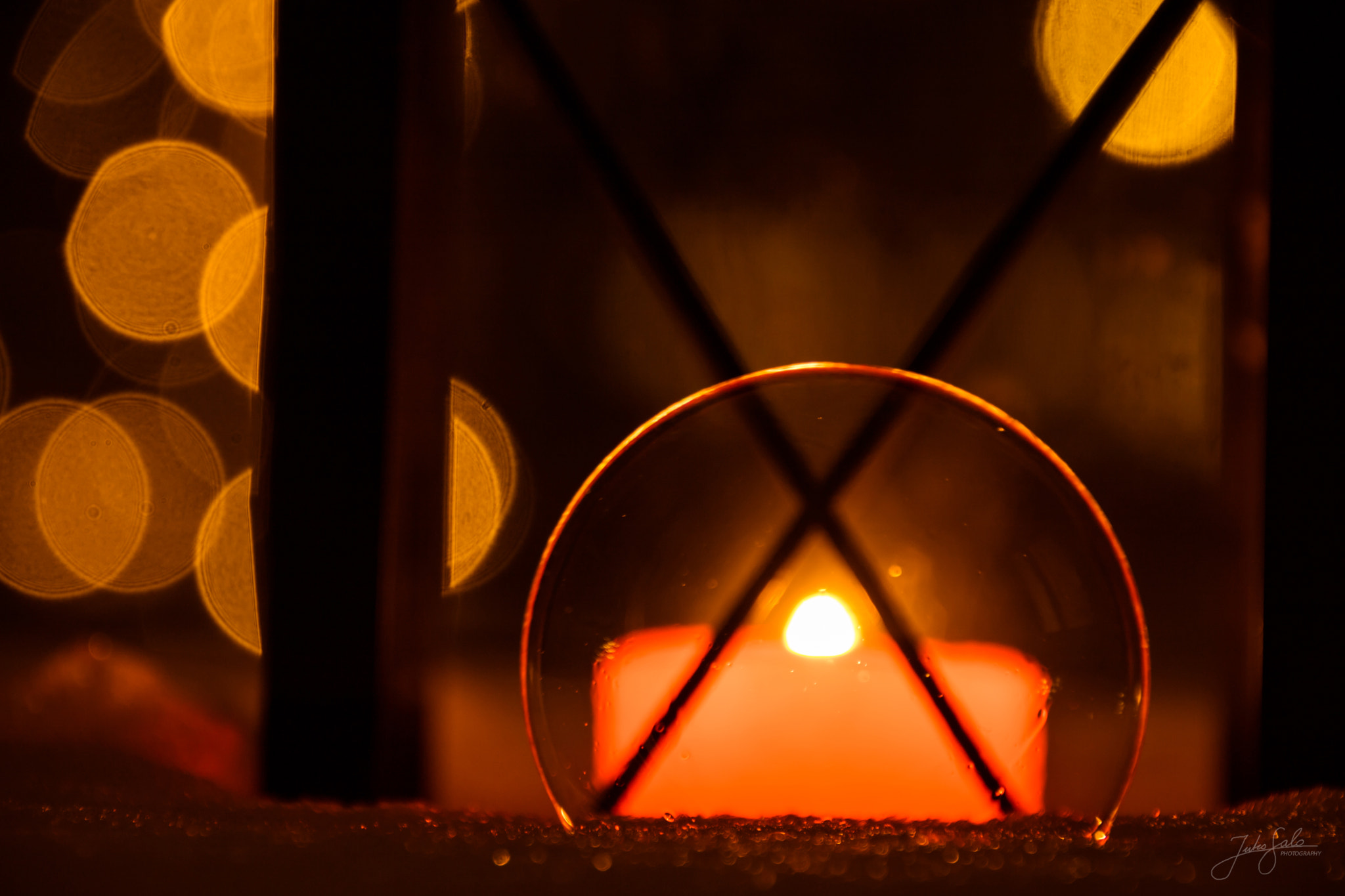 Canon EF 75-300mm F4.0-5.6 IS USM sample photo. Candlelight through soap bubble. photography