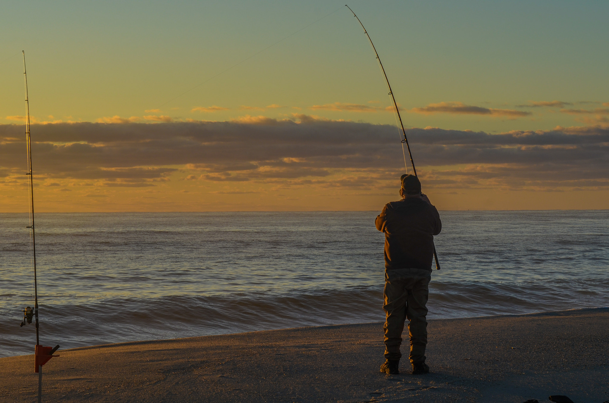 Sigma 70-200mm F2.8 EX DG Macro HSM II sample photo. Surf fishing photography