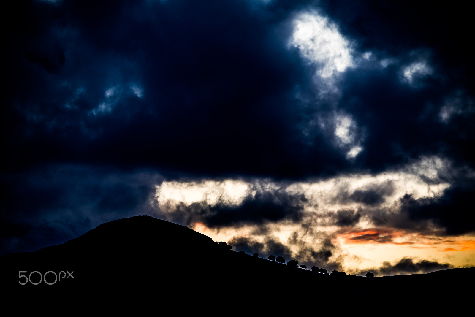 Sigma 150-500mm F5-6.3 DG OS HSM sample photo. Cold sunset photography