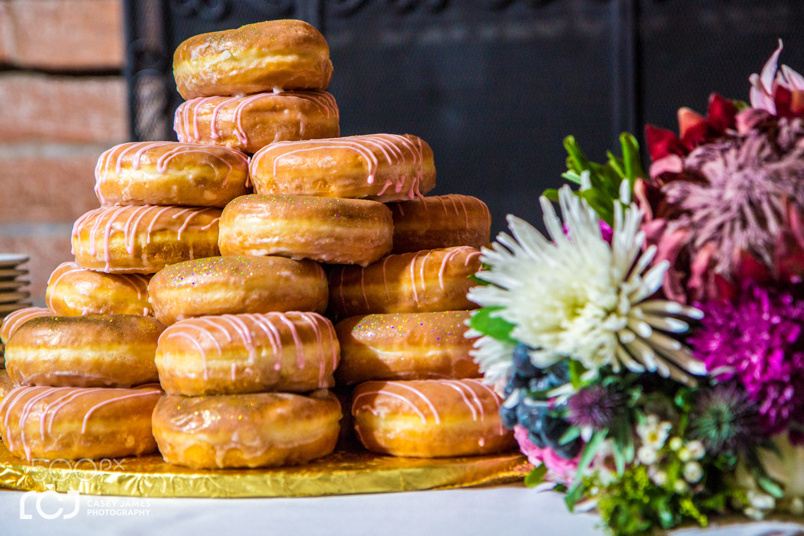 Canon EF-S 17-55mm F2.8 IS USM sample photo. Doughnut cake photography