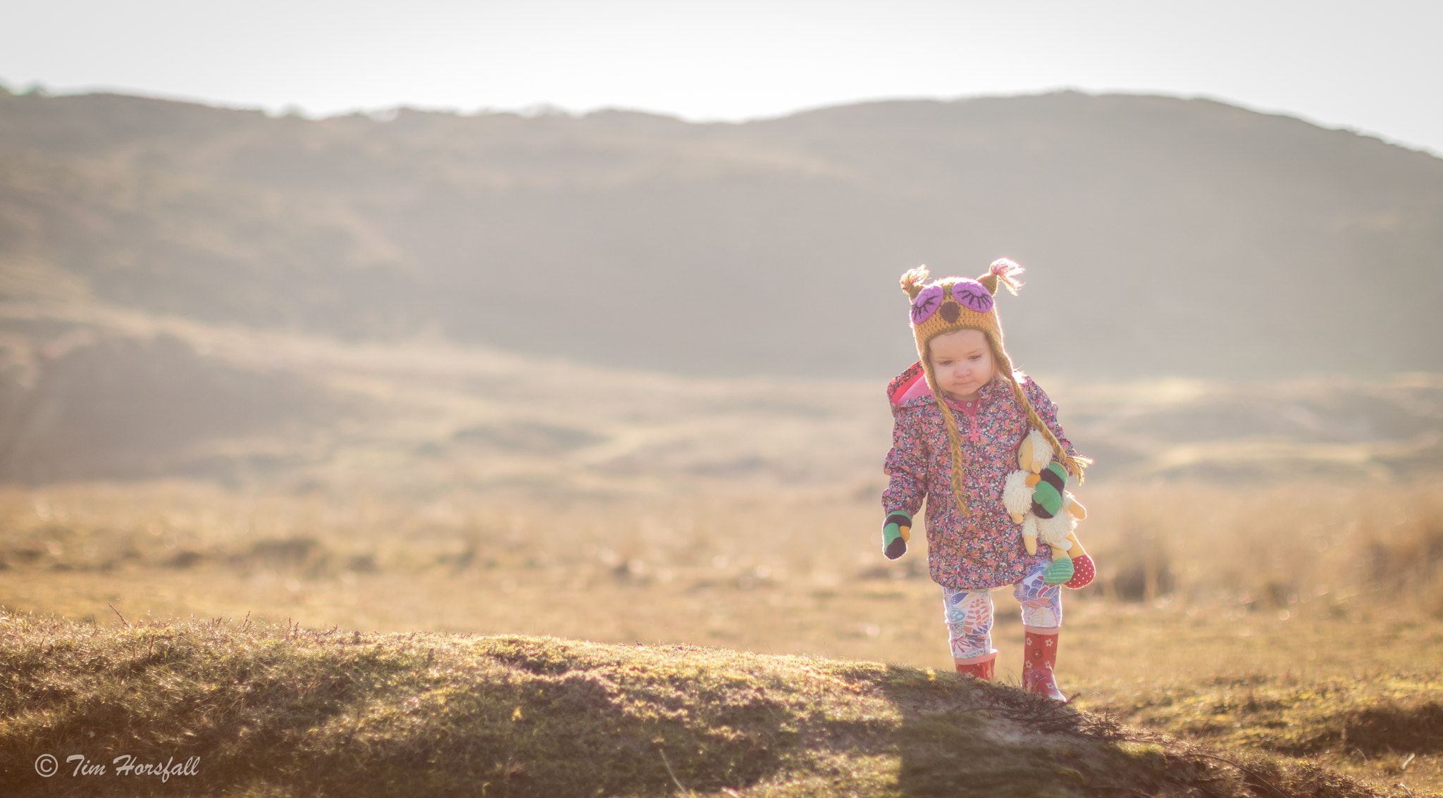 Canon EOS 80D + Canon EF 50mm F1.2L USM sample photo. Frankie explores the sand dunes photography