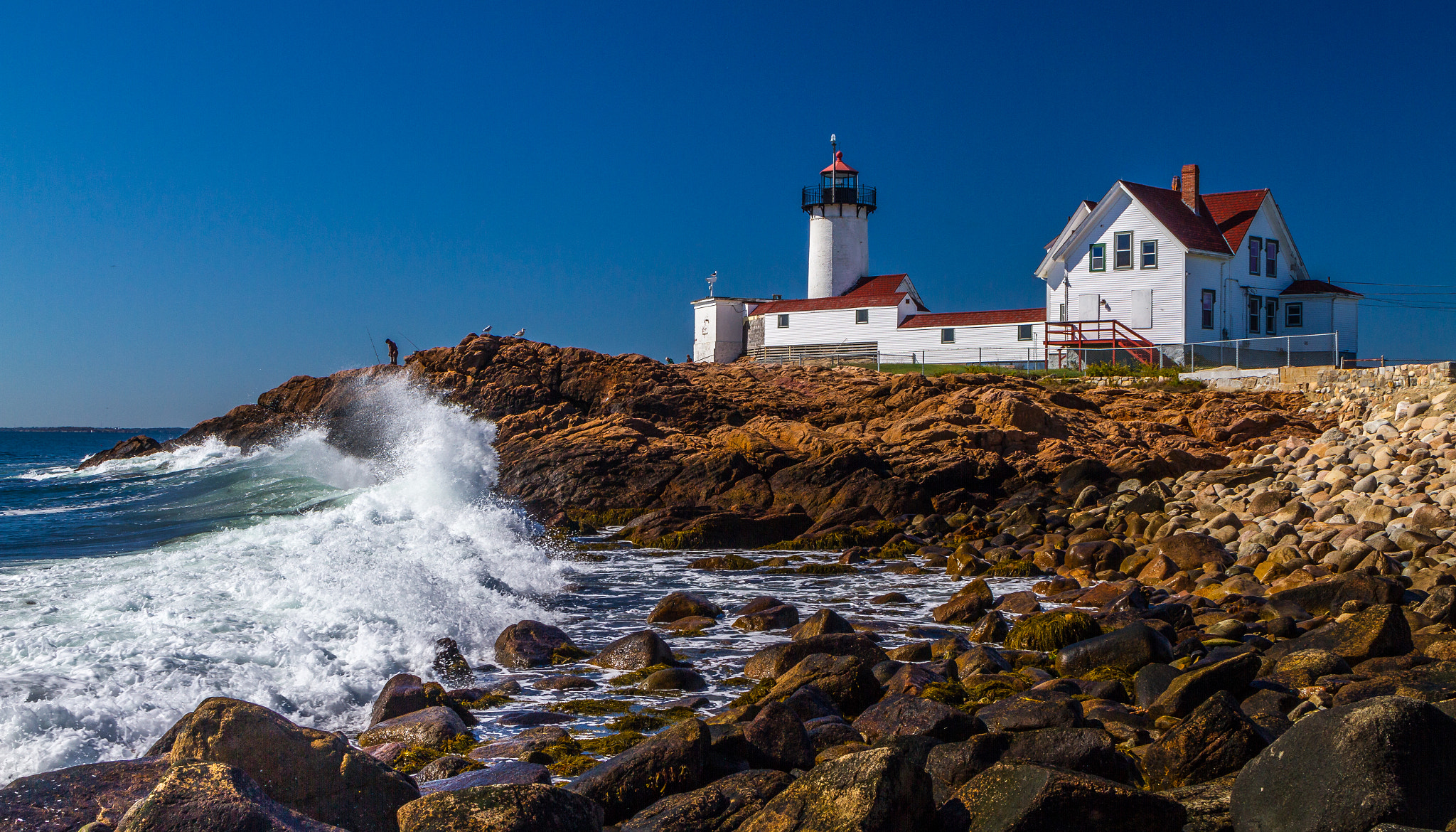 Canon EOS 7D + Tamron AF 18-270mm F3.5-6.3 Di II VC LD Aspherical (IF) MACRO sample photo. Eastern point lighthouse photography