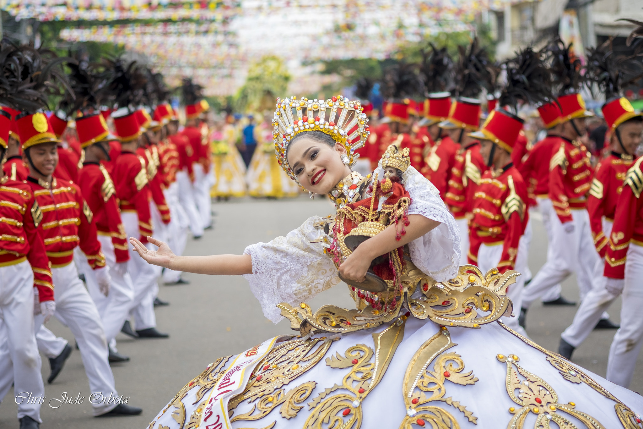 Fujifilm X-T10 + Fujifilm XF 60mm F2.4 R Macro sample photo. Sinulog festival queen photography