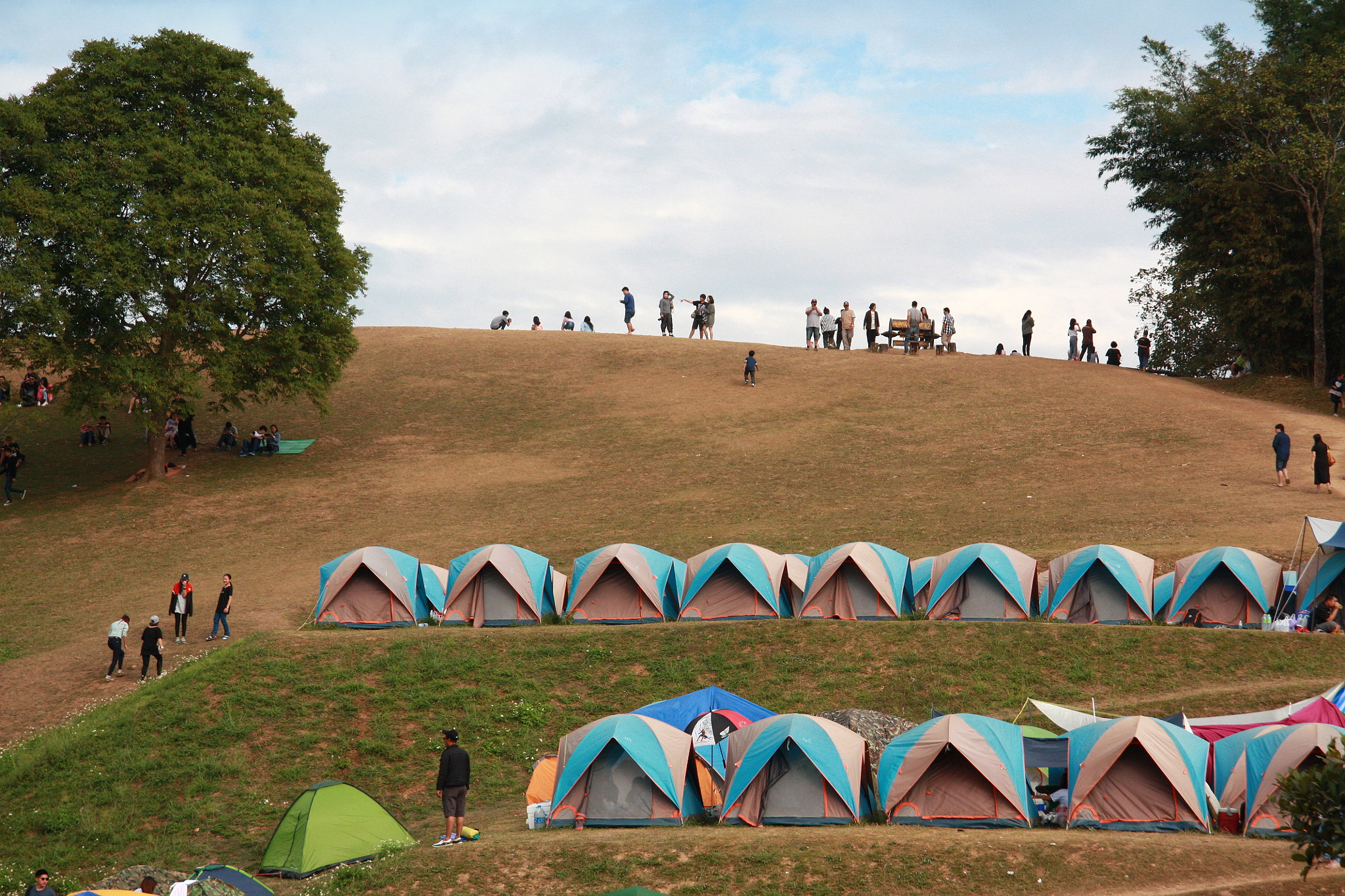 Canon EOS 450D (EOS Rebel XSi / EOS Kiss X2) sample photo. Camping tent photography