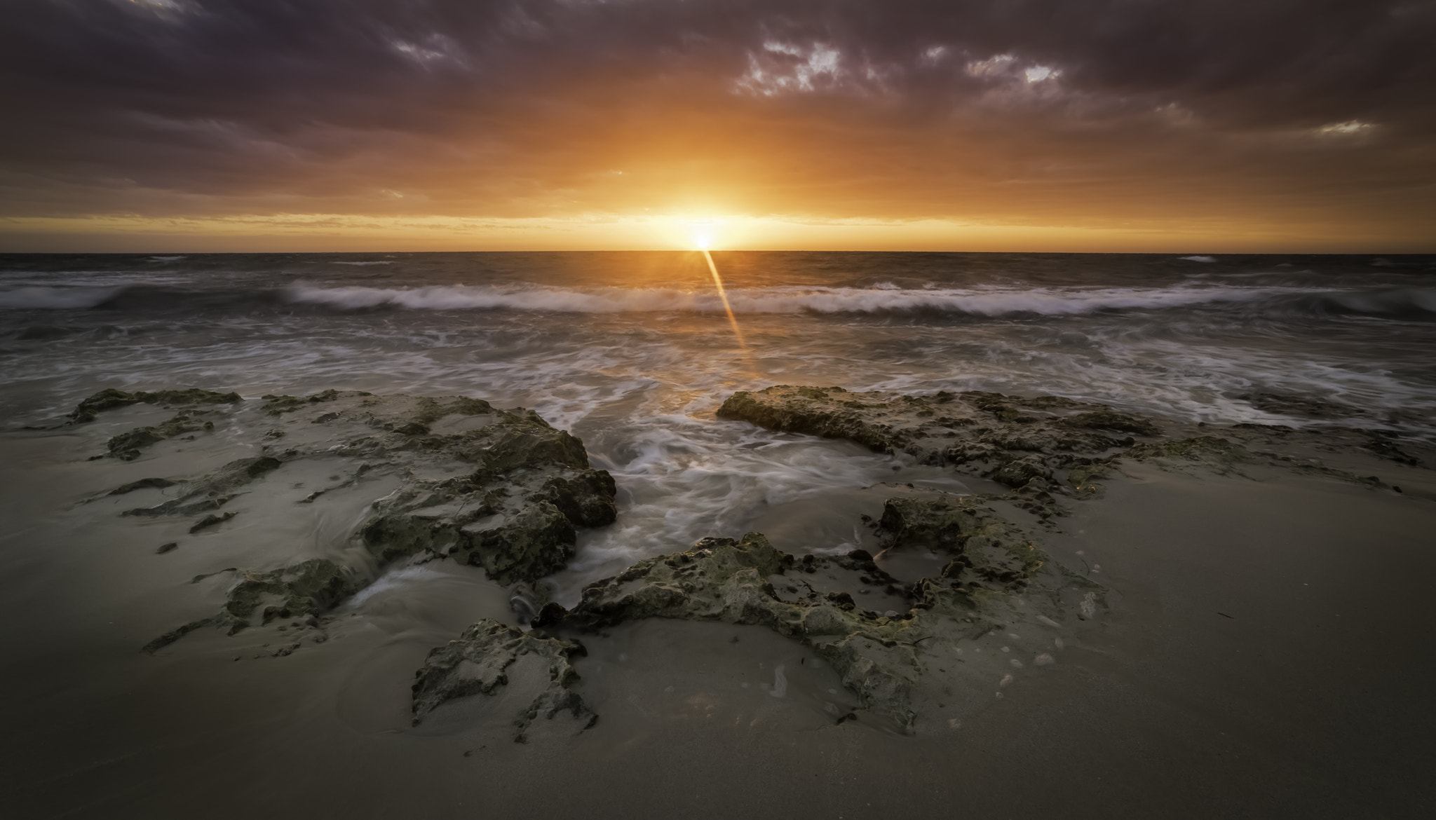 Samyang 14mm F2.8 ED AS IF UMC sample photo. Iluka beach perth photography