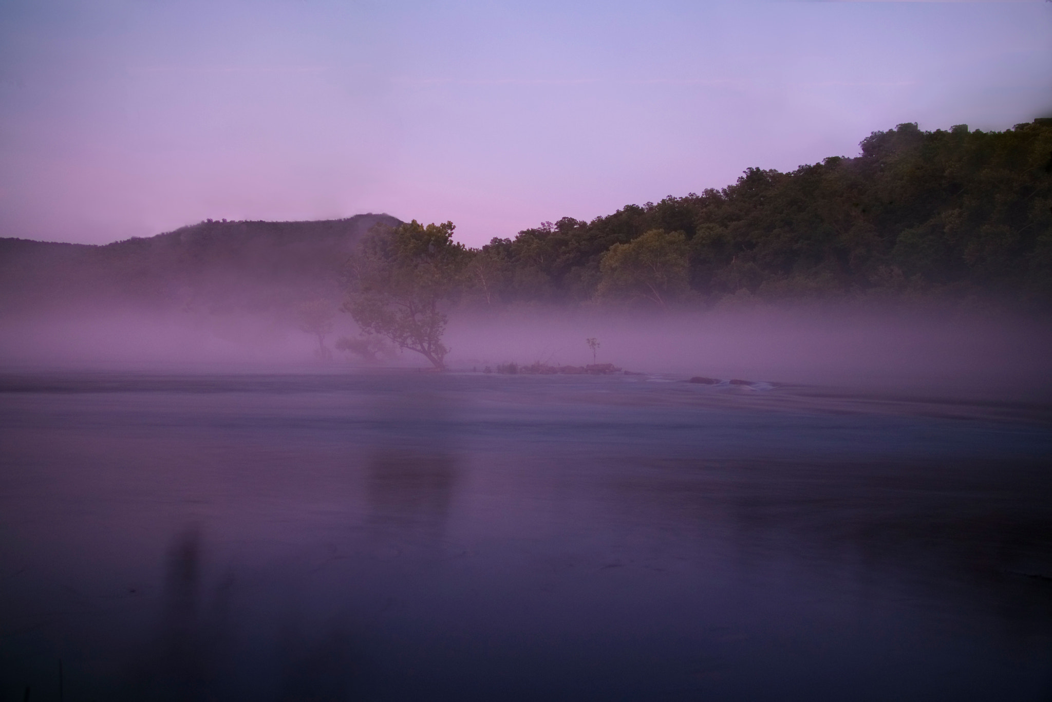 Sigma 18-250mm F3.5-6.3 DC Macro OS HSM sample photo. Fog on the river photography