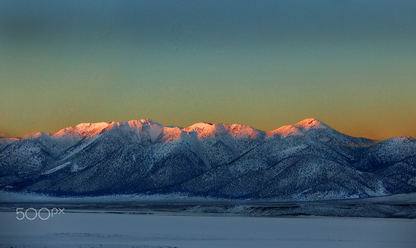 Canon EOS 5DS R + Canon EF 28-300mm F3.5-5.6L IS USM sample photo. Sunset on the sierra nevada mountains photography