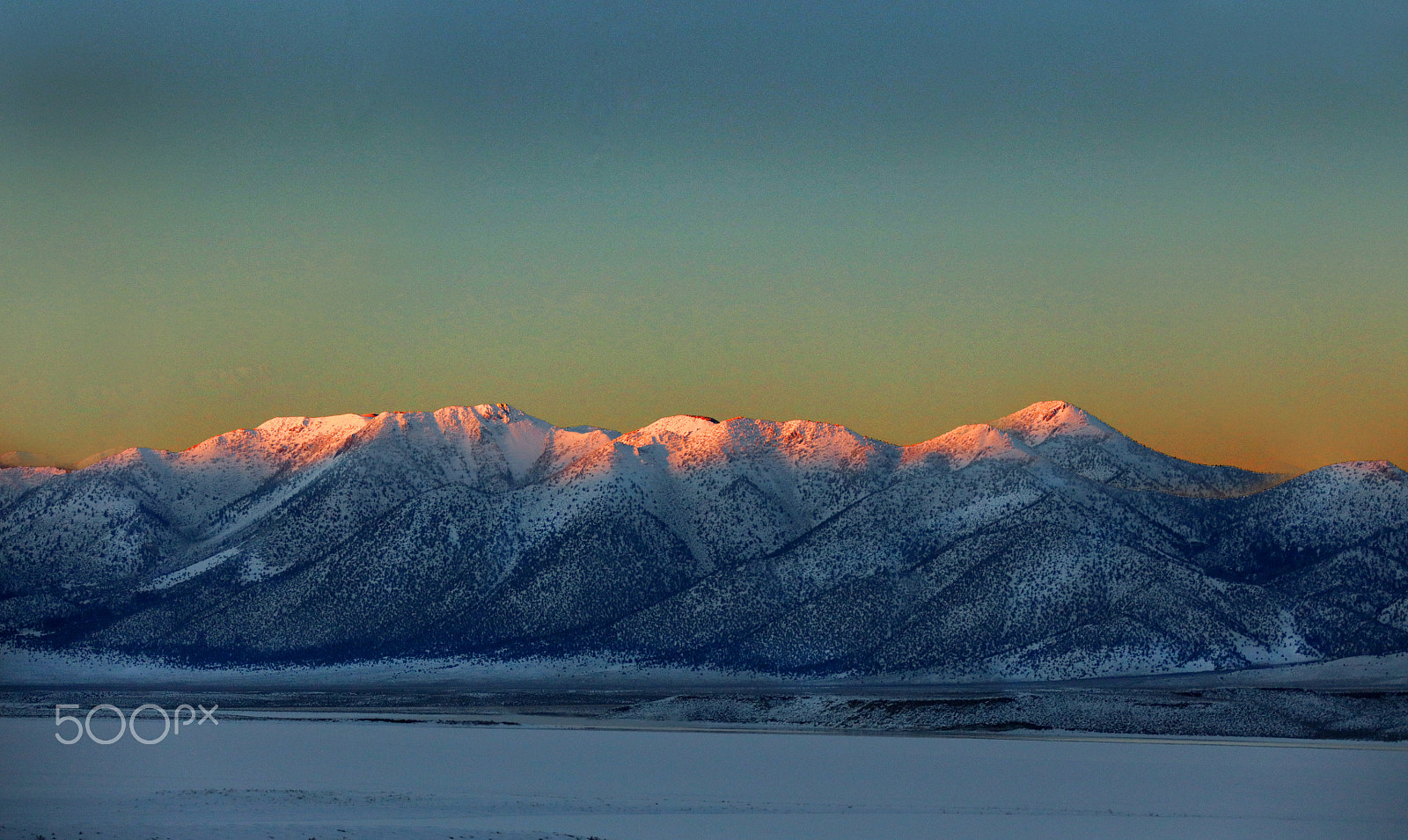 Canon EF 28-300mm F3.5-5.6L IS USM sample photo. Sunset on the sierra nevada mountains photography