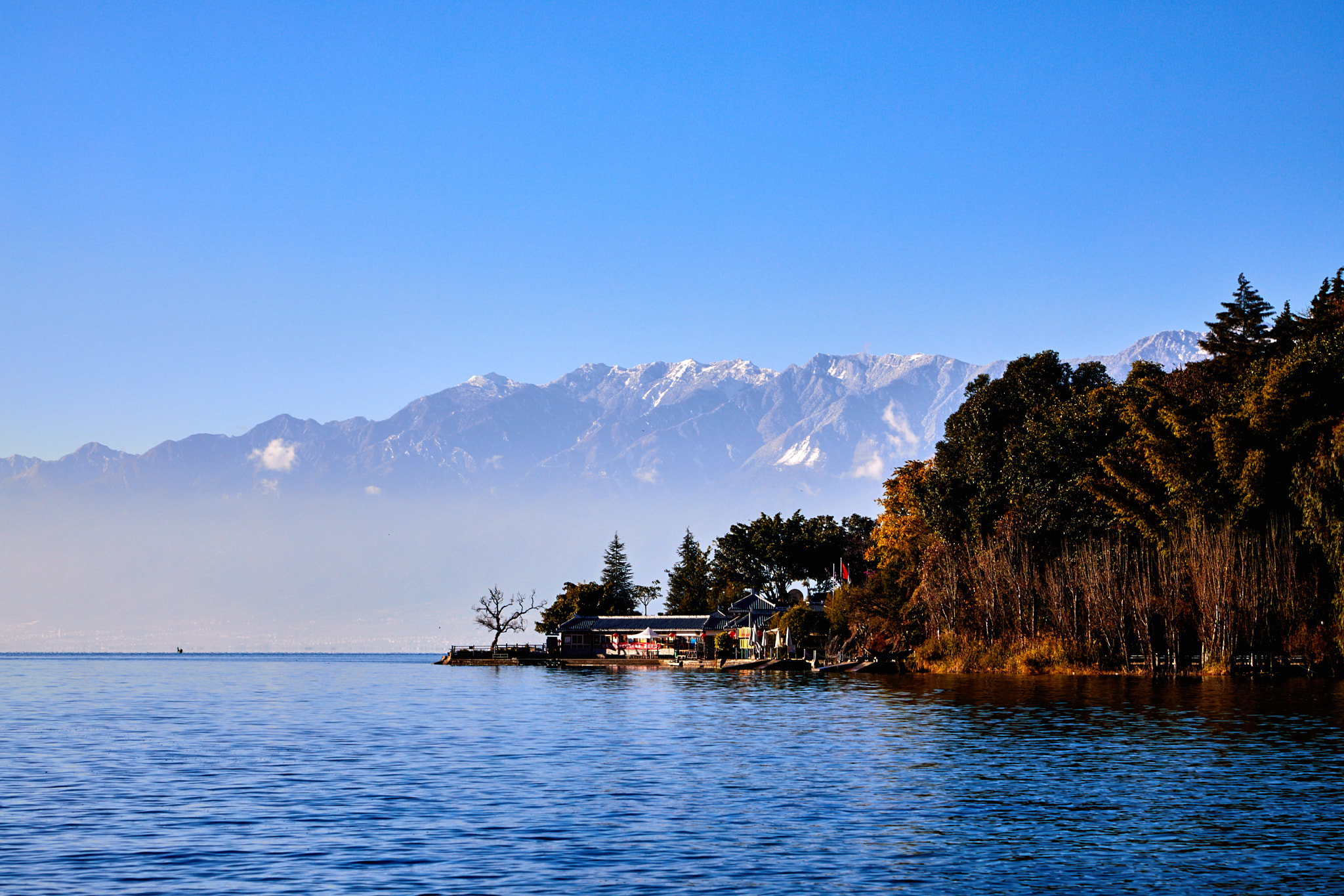 Canon EF 24-105mm F4L IS USM sample photo. A romantic island at erhai photography