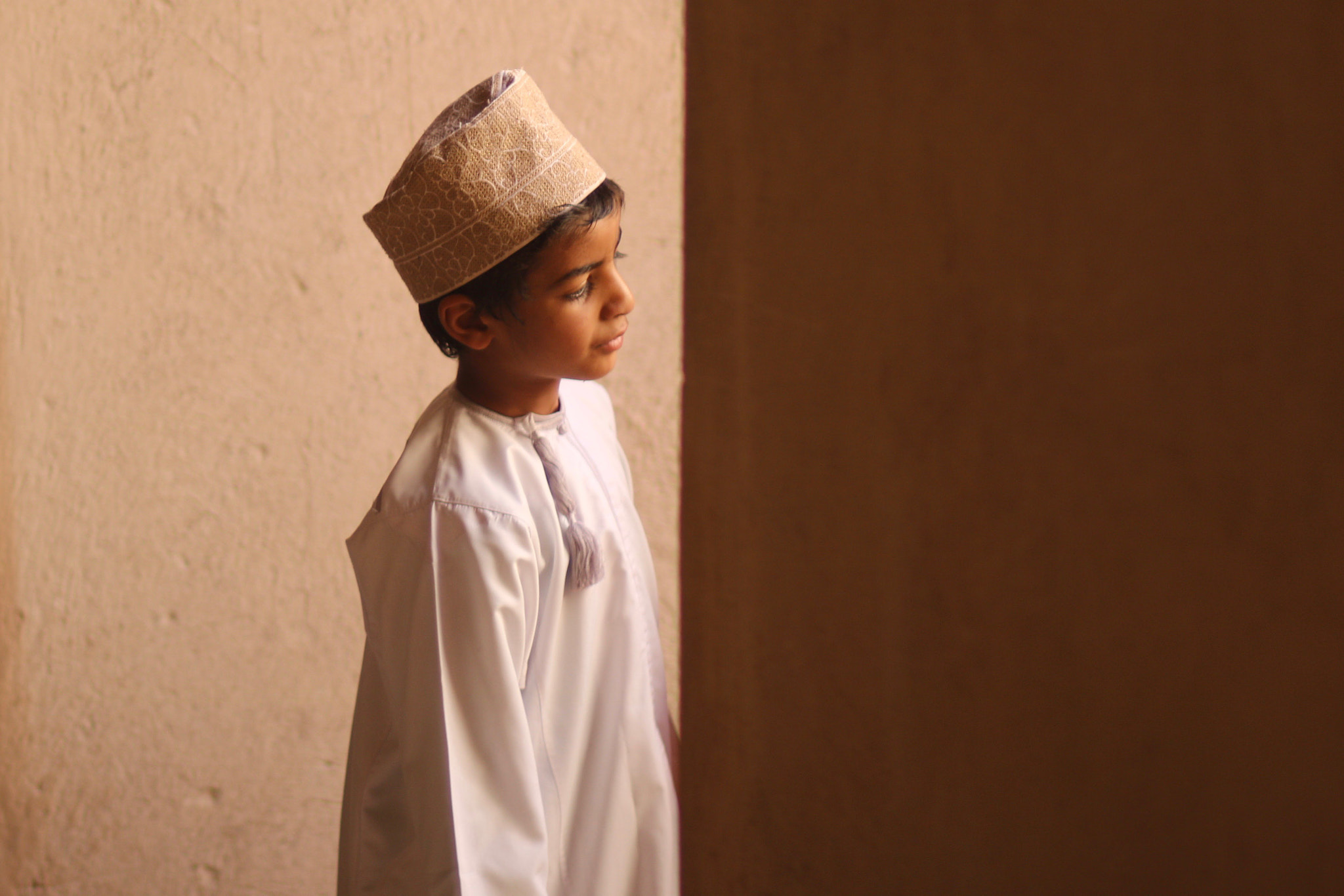 Canon EOS 760D (EOS Rebel T6s / EOS 8000D) + Canon EF 85mm F1.8 USM sample photo. Visiting nizwa fort photography