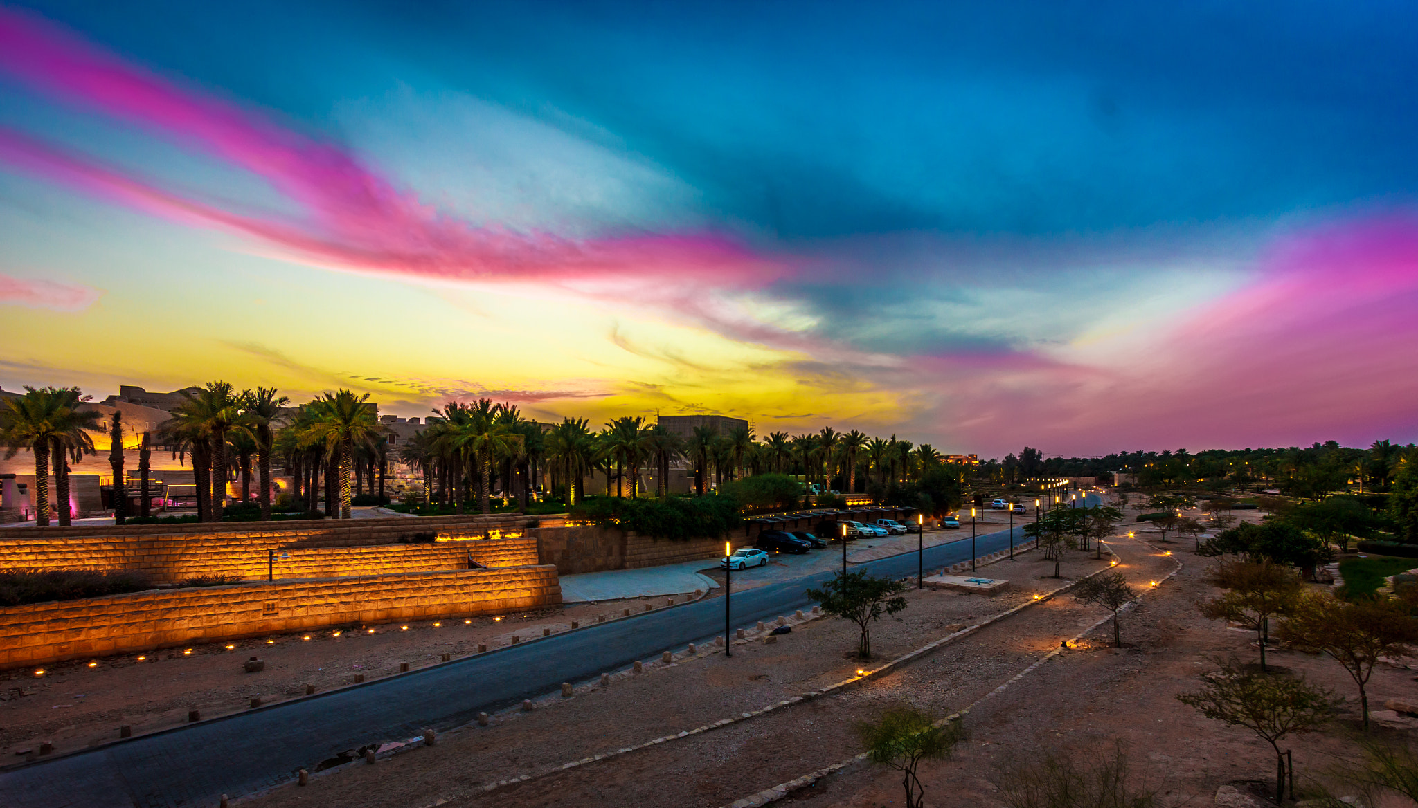 Canon EF-S 10-22mm F3.5-4.5 USM sample photo. Chase the evening colors photography