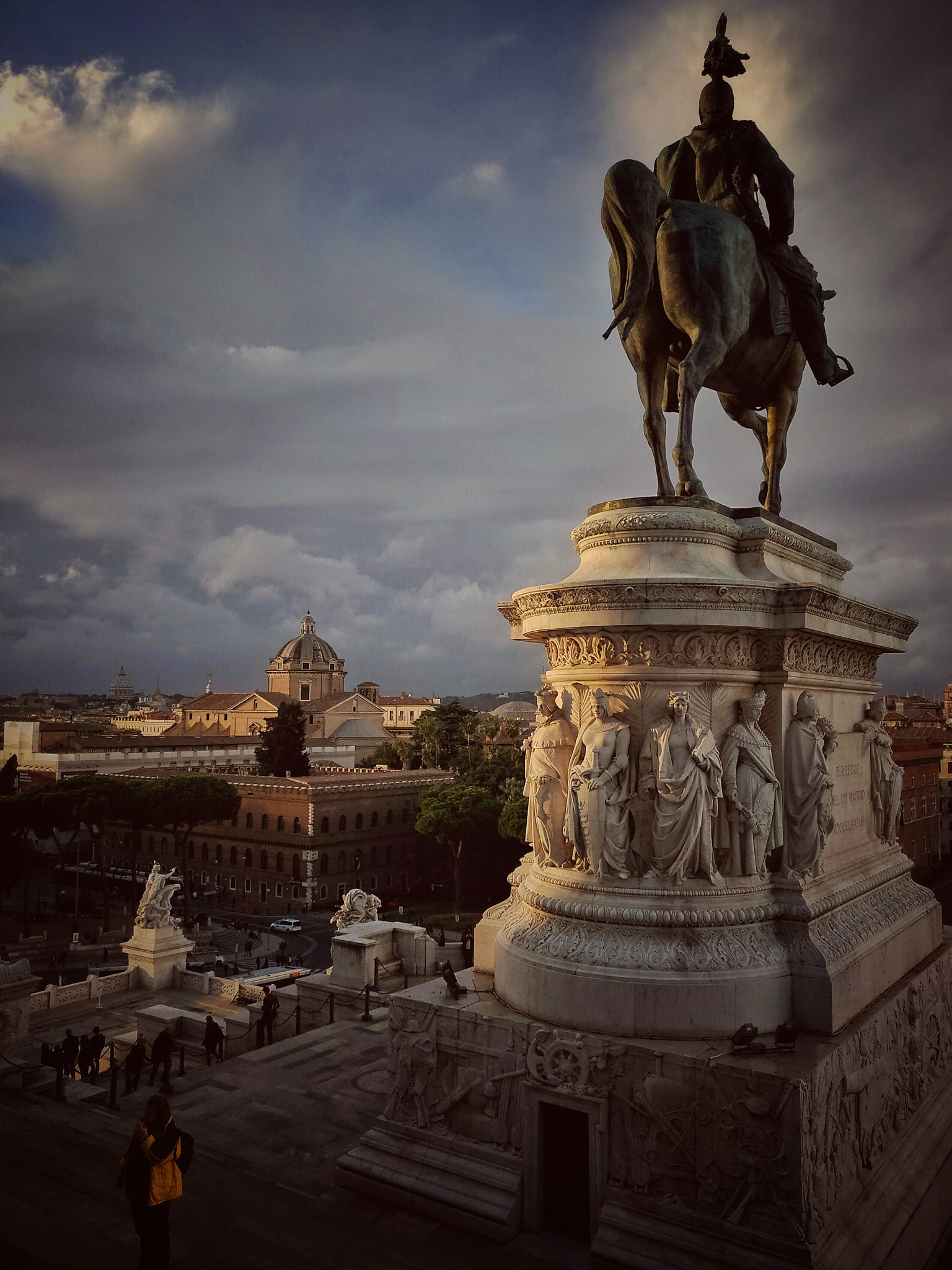 ASUS ZenFone 3 (ZE552KL) sample photo. Altare della patria  photography