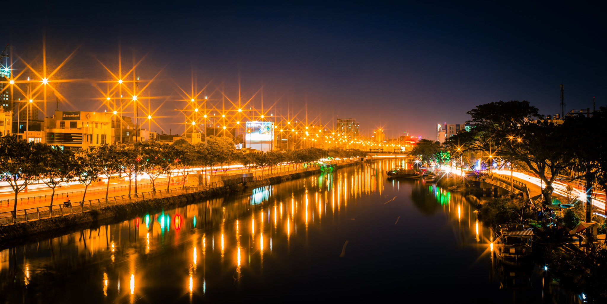 Pentax K-1 sample photo. Night photography