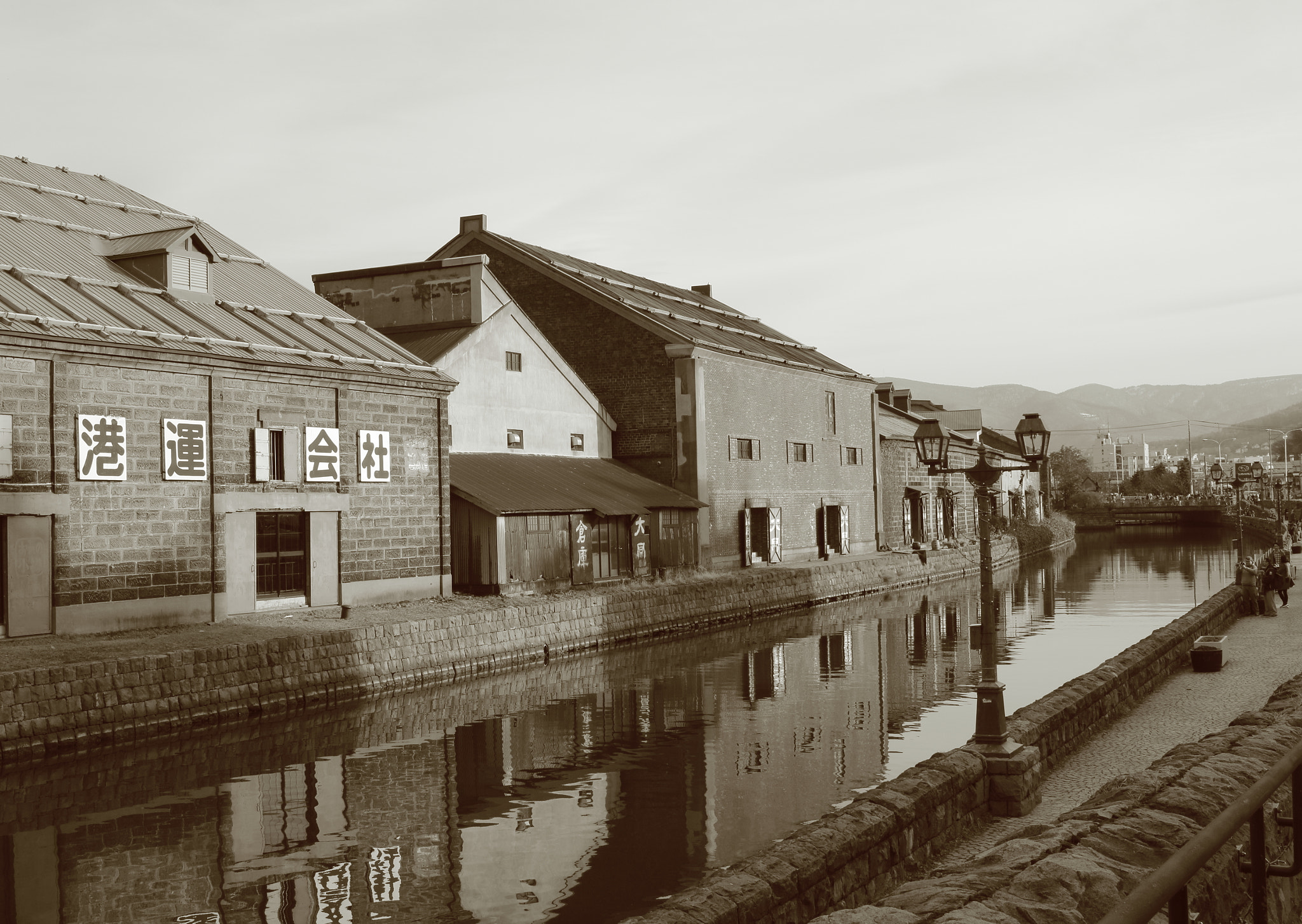 Canon EOS 100D (EOS Rebel SL1 / EOS Kiss X7) sample photo. Canal photography