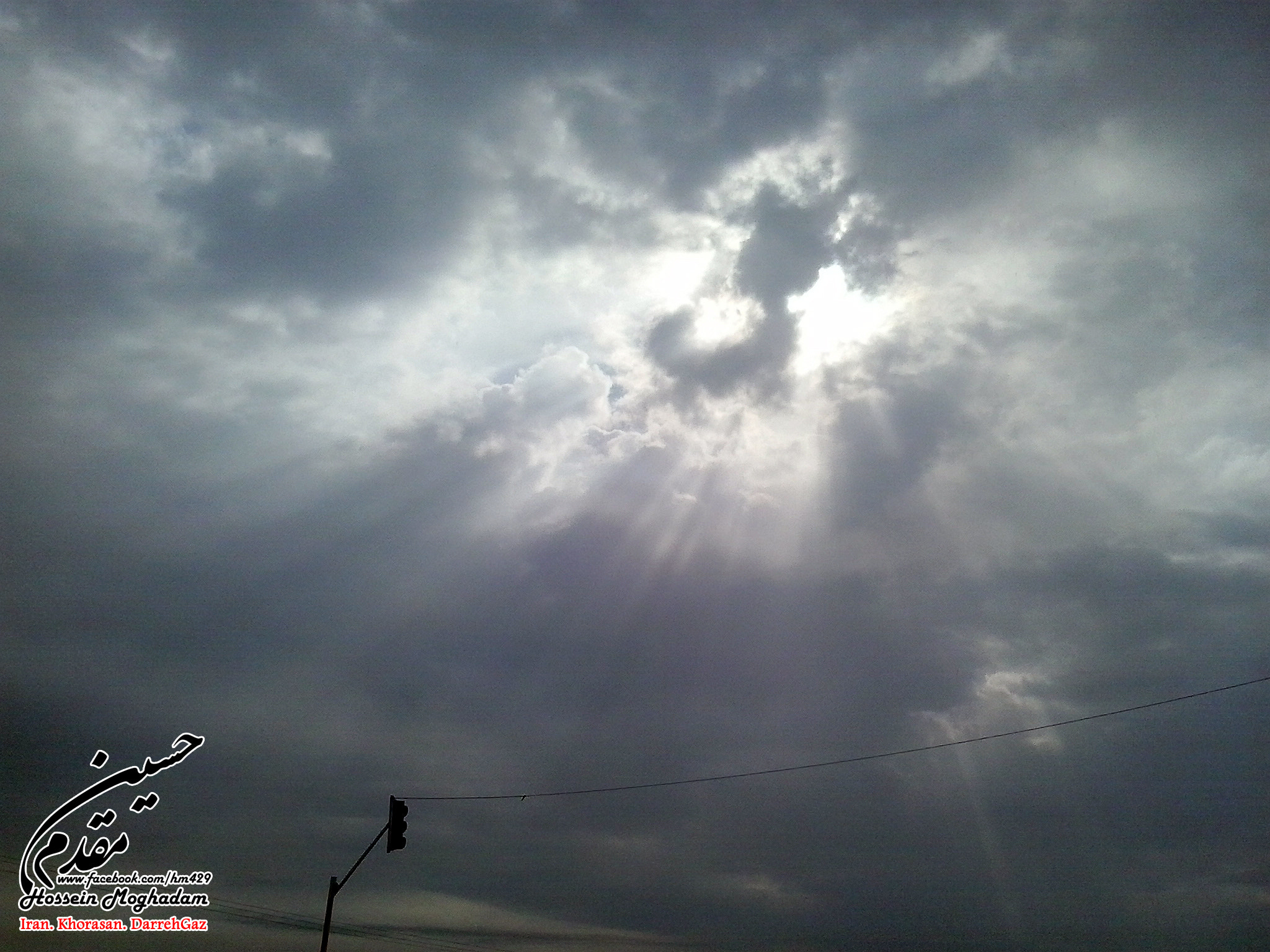 Samsung Galaxy Young sample photo. People pray photography