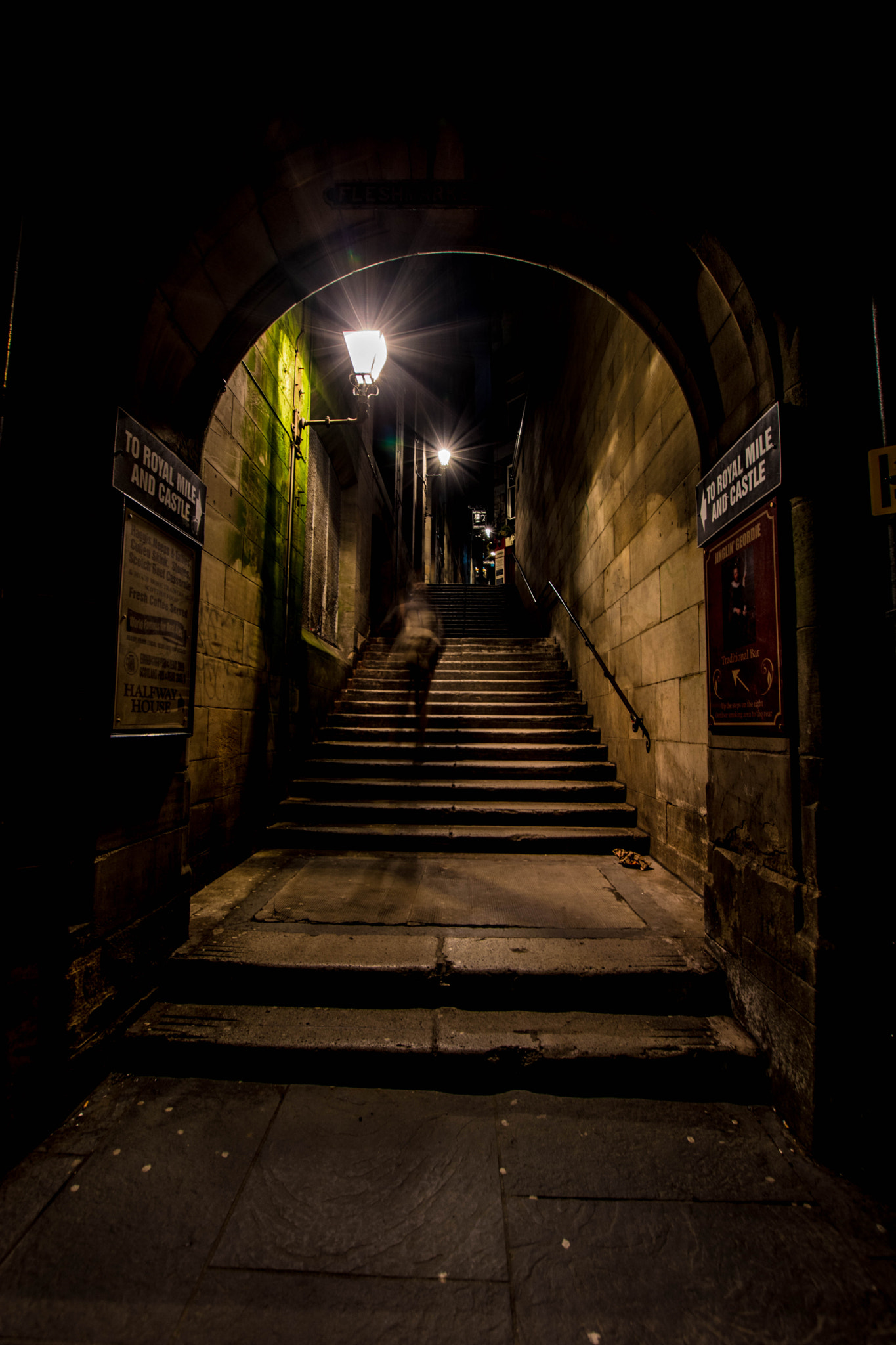 Nikon D5200 + Sigma 10-20mm F3.5 EX DC HSM sample photo. Cranston street archway photography