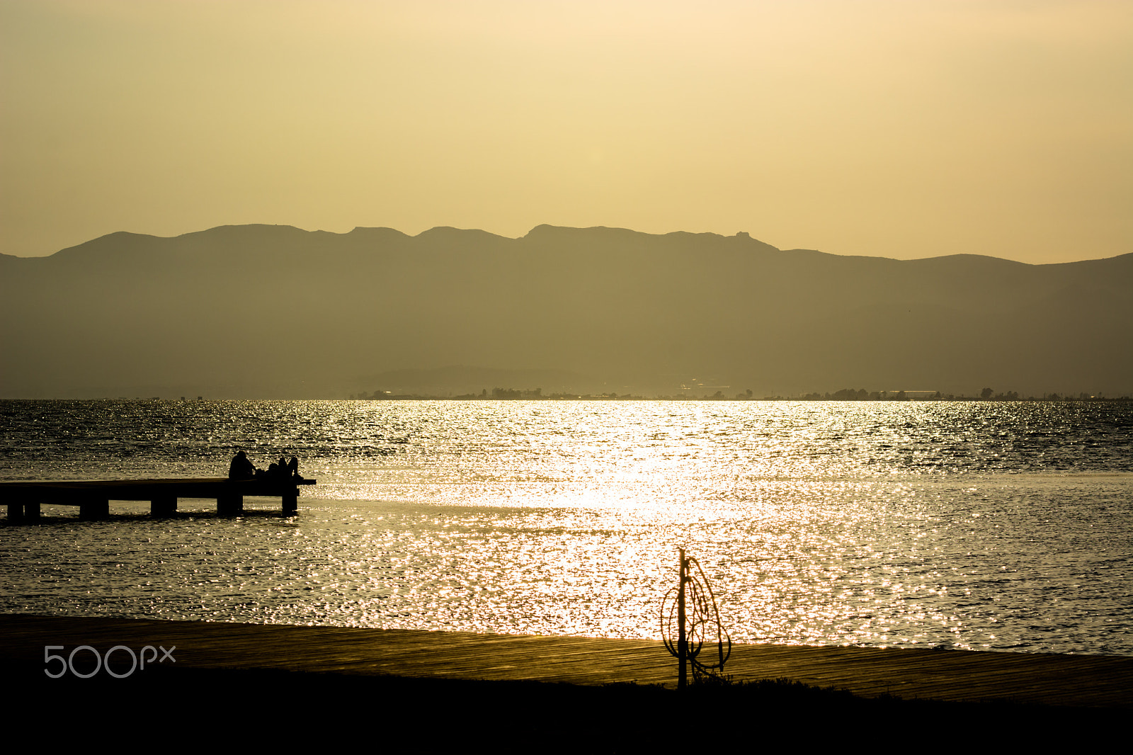 Nikon AF-S Nikkor 70-200mm F4G ED VR sample photo. Sitting in the dock of a bay ii photography