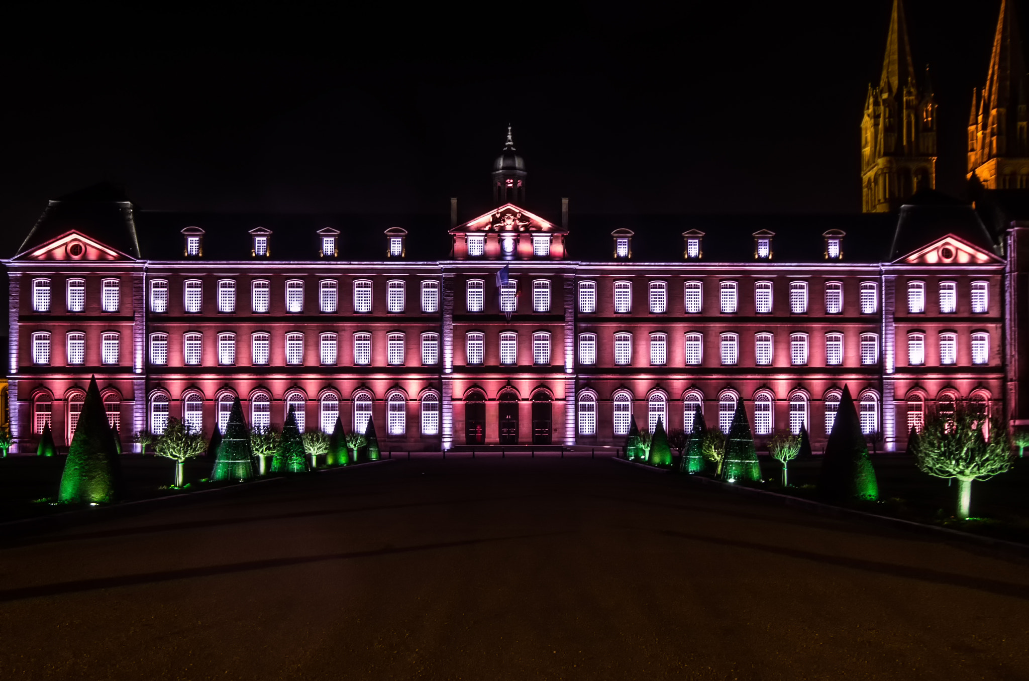 Pentax K-5 sample photo. Illuminations hôtel de ville de caen (calvados) photography