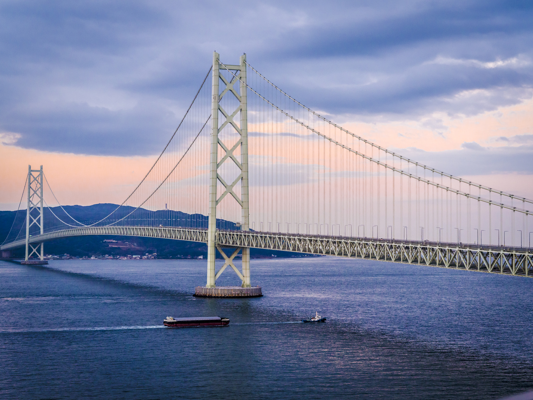 Pentax 645Z + smc PENTAX-FA 645 80-160mm F4.5 sample photo. A bridge in sunrise photography