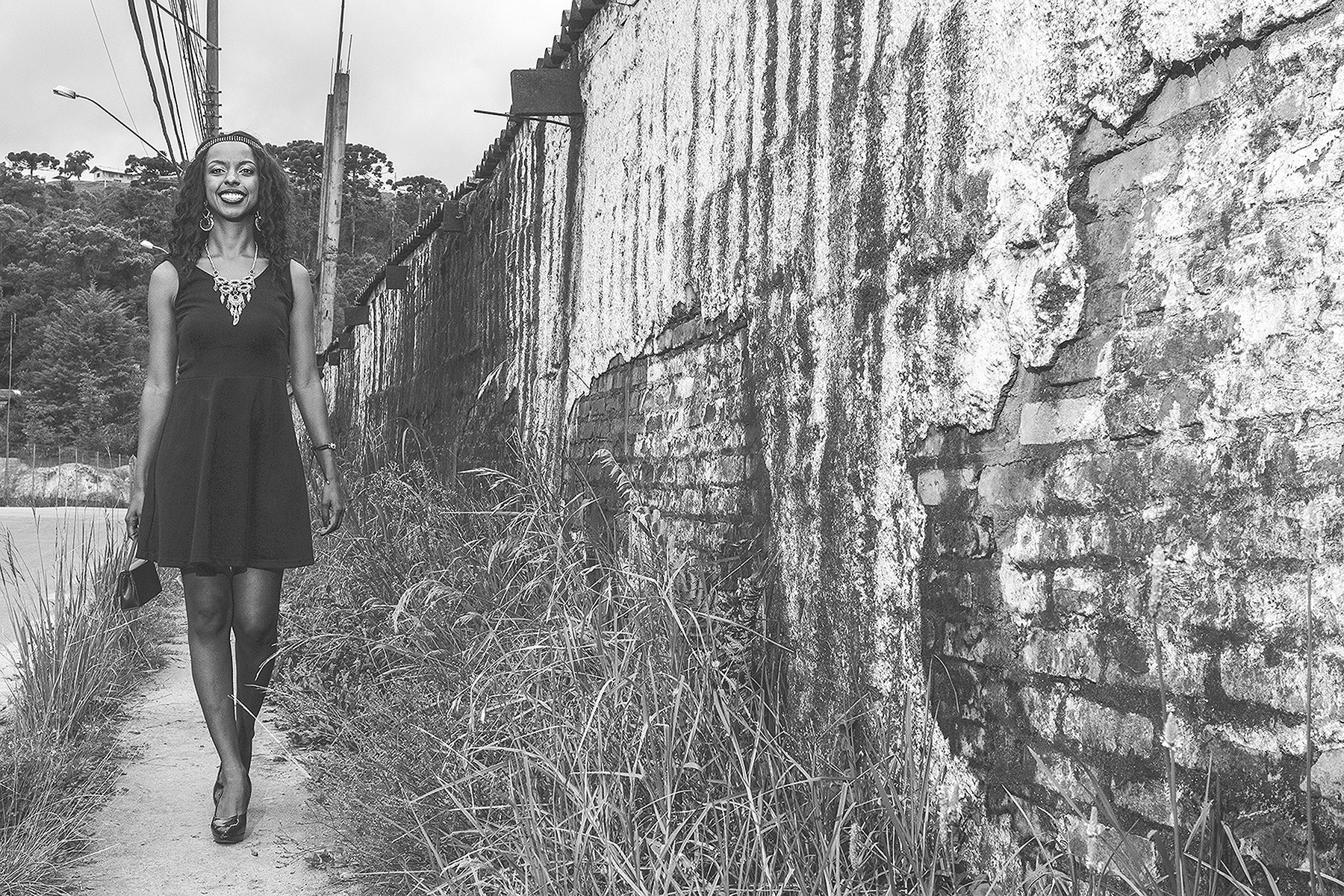 Canon EF-S 24mm F2.8 STM sample photo. Typical brazilian street photography