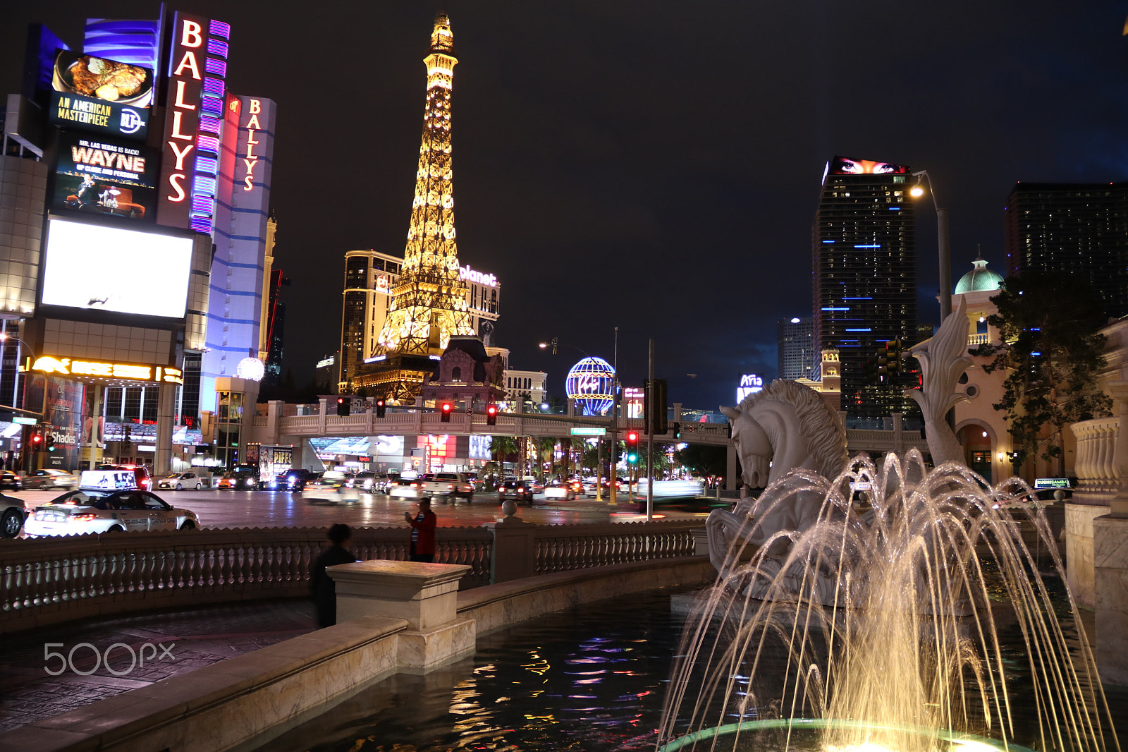 Canon EF-S 18-135mm F3.5-5.6 IS sample photo. Las vegas - paris photography