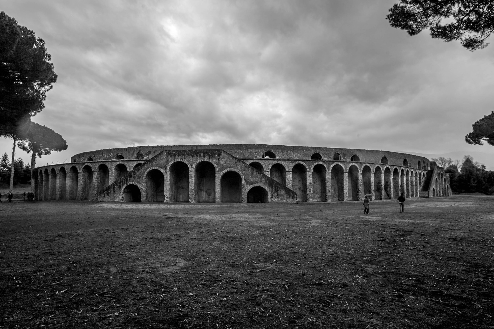 Canon EOS-1D Mark II + Canon EF 16-35mm F2.8L USM sample photo. The amphitheatre of pompeii photography