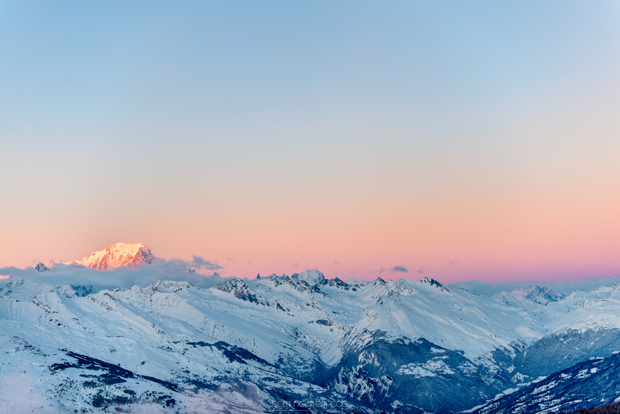 Nikon D800 sample photo. Last light for the mont blanc photography