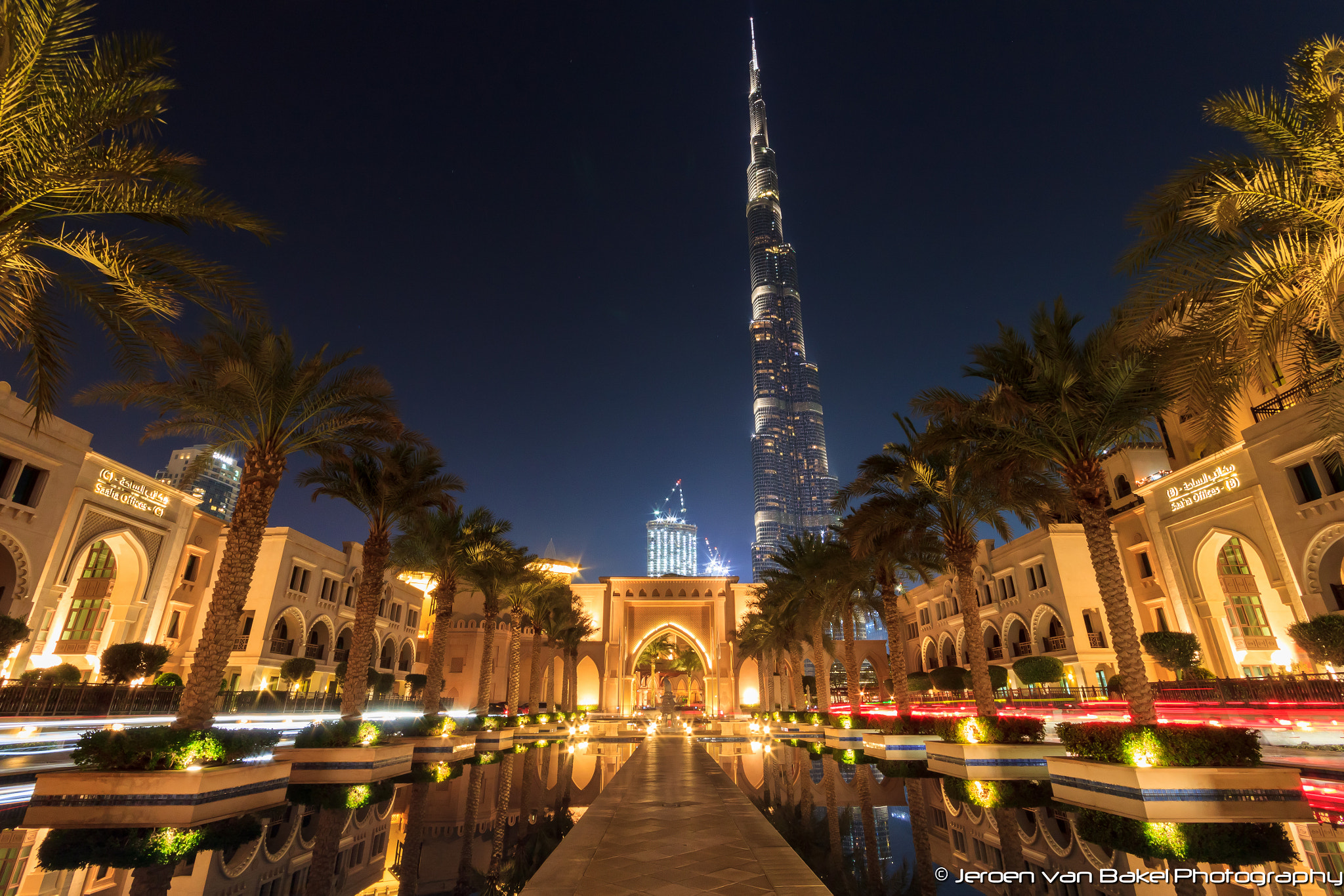 Canon EOS 500D (EOS Rebel T1i / EOS Kiss X3) + Sigma 10-20mm F4-5.6 EX DC HSM sample photo. The burj khalifa photography