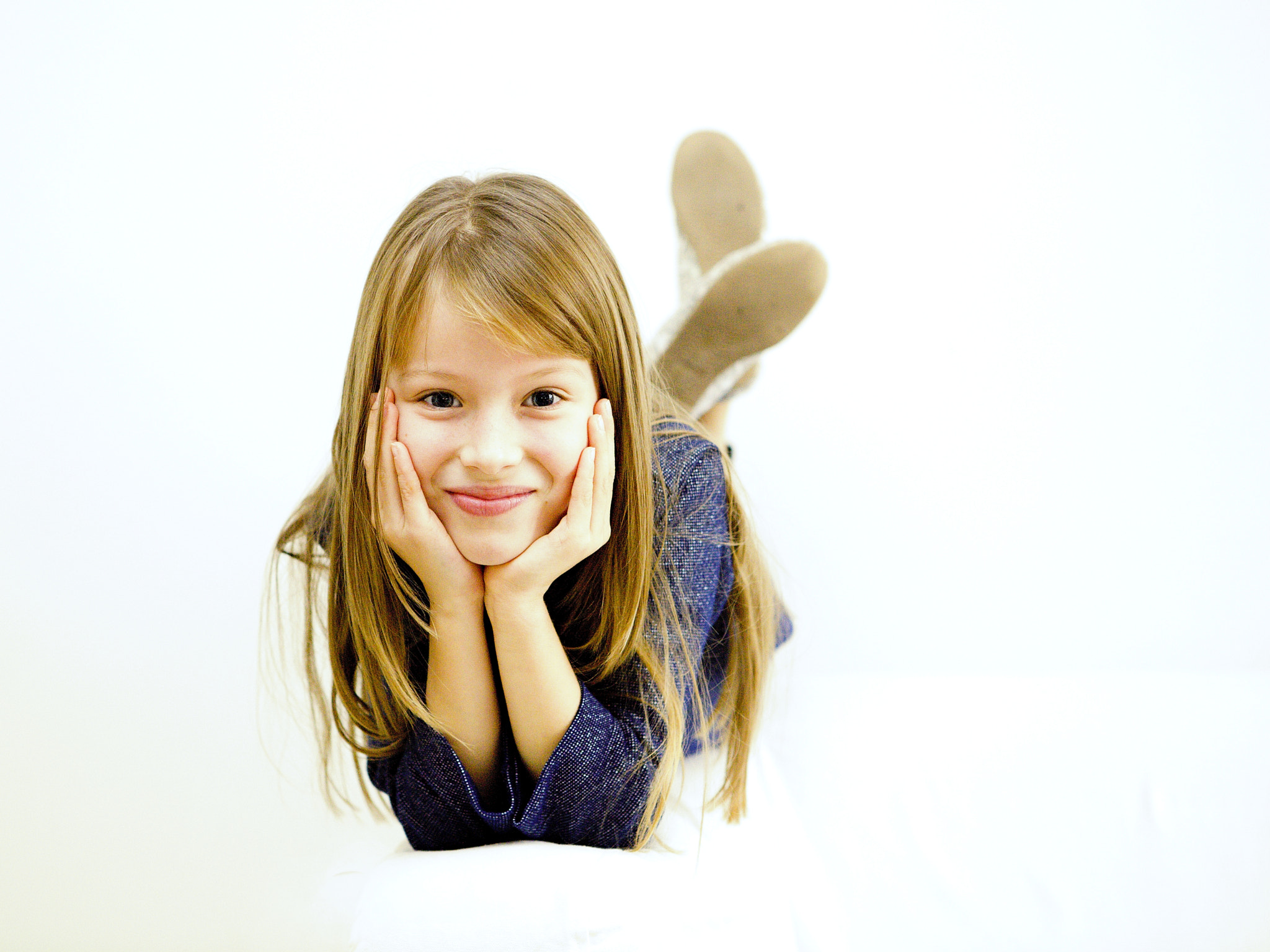 24.00 - 70.00 mm sample photo. Floating photography