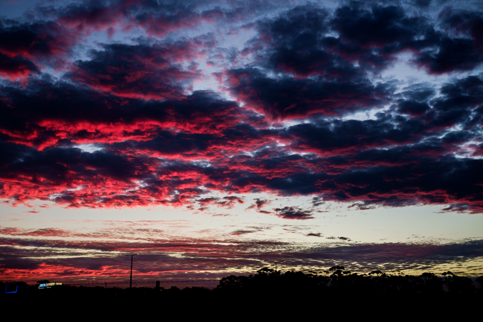 Fujifilm X-Pro1 + Fujifilm XF 35mm F2 R WR sample photo. Dramatic photography