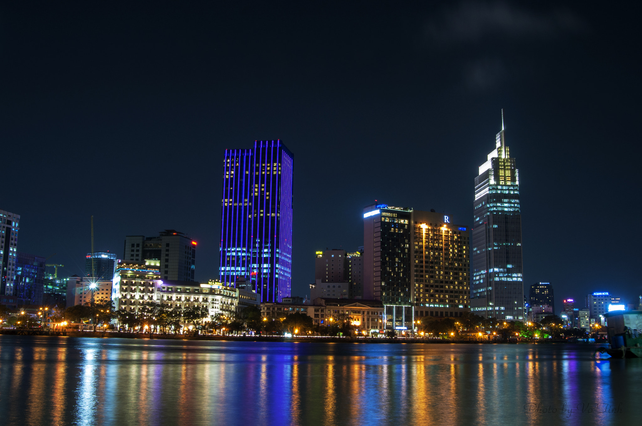 Nikon AF Nikkor 24-85mm F2.8-4D IF sample photo. Ho chi minh city photography