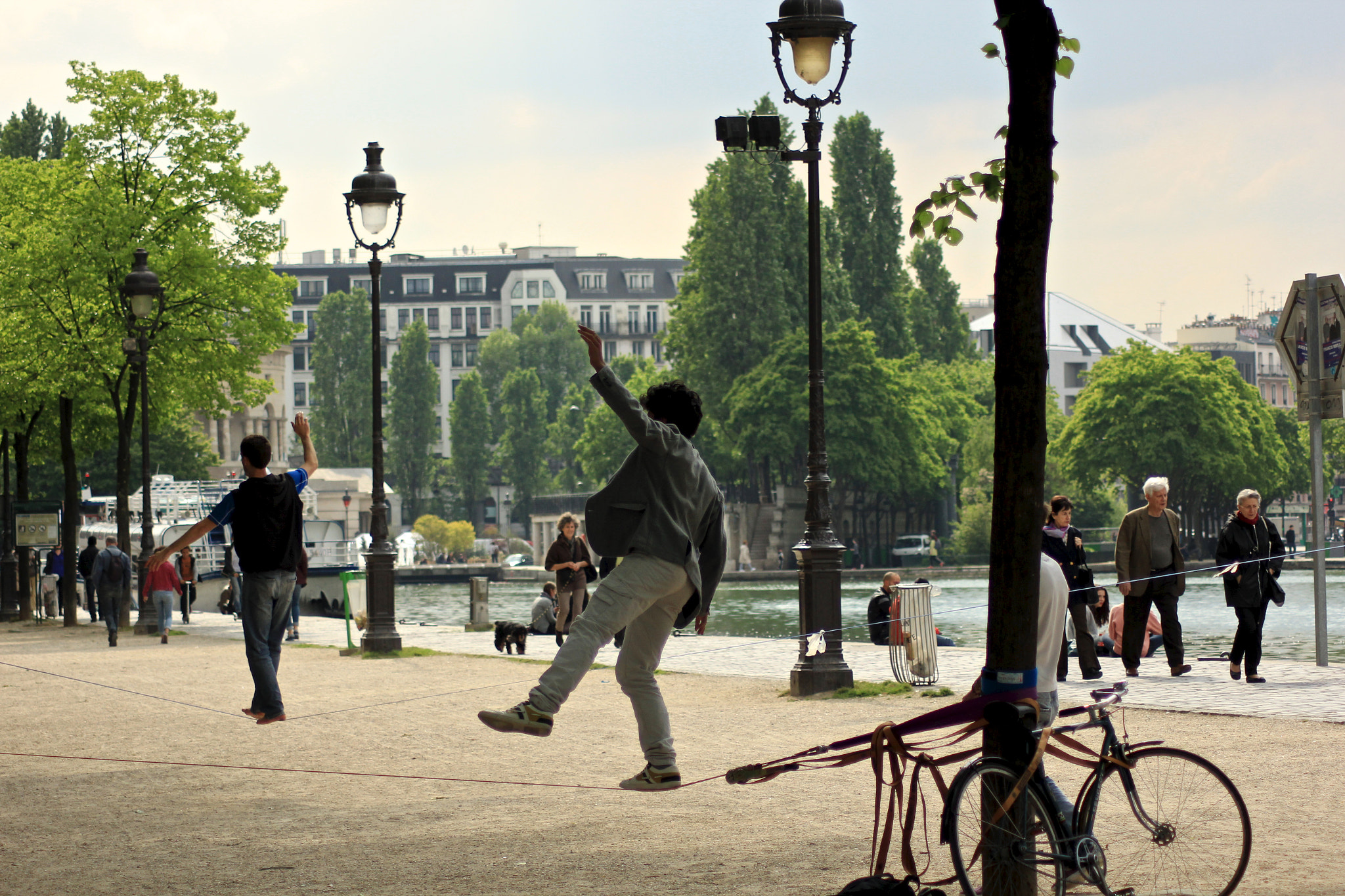 Canon EOS 60D sample photo. Flying paris photography