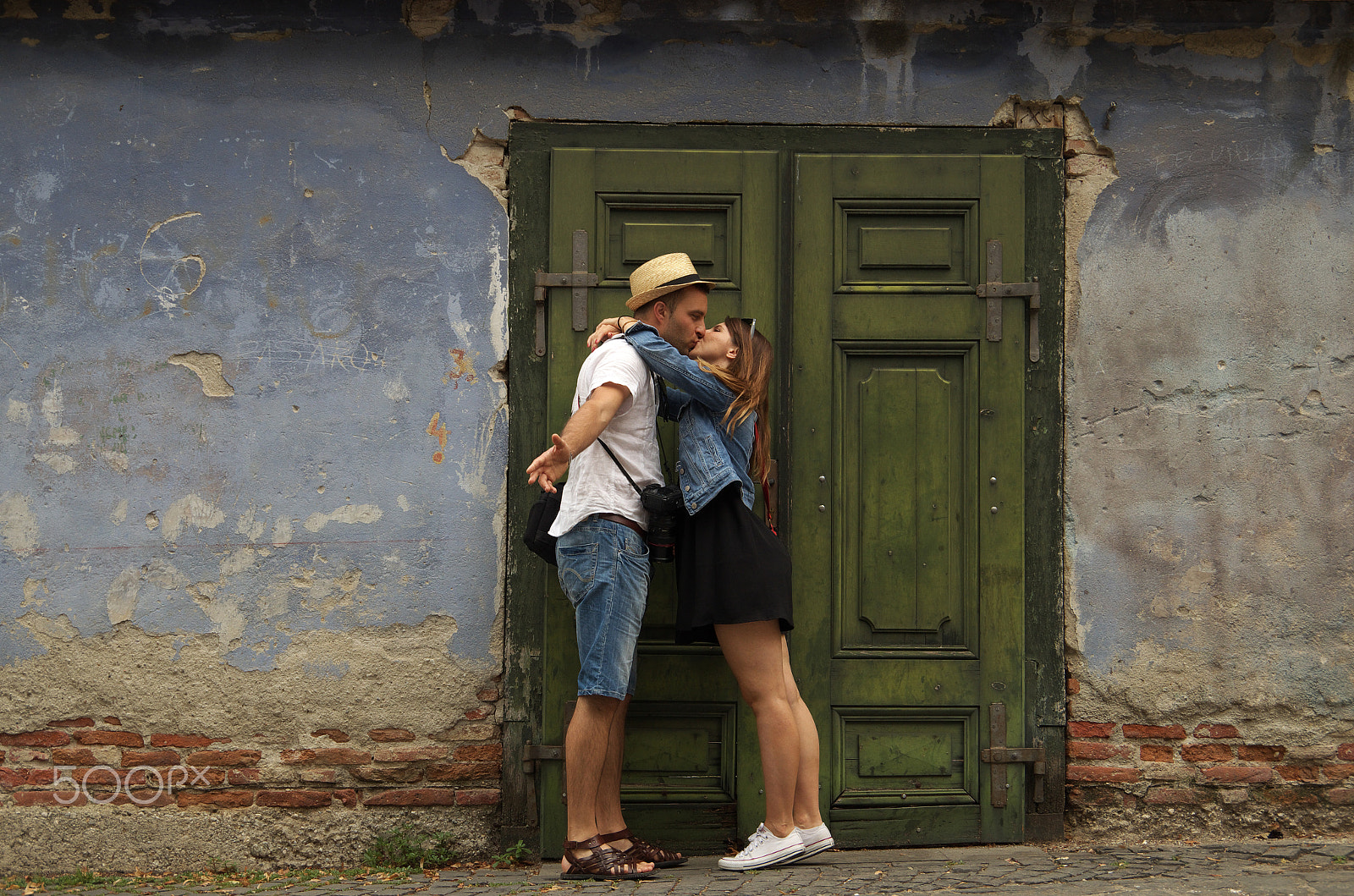 Pentax K-50 sample photo. Couple in love photography