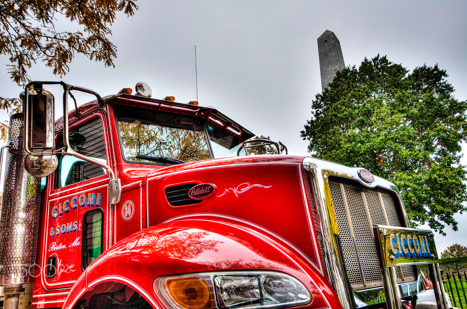 Canon EF-S 10-22mm F3.5-4.5 USM sample photo. Tow truck at bunker hill photography